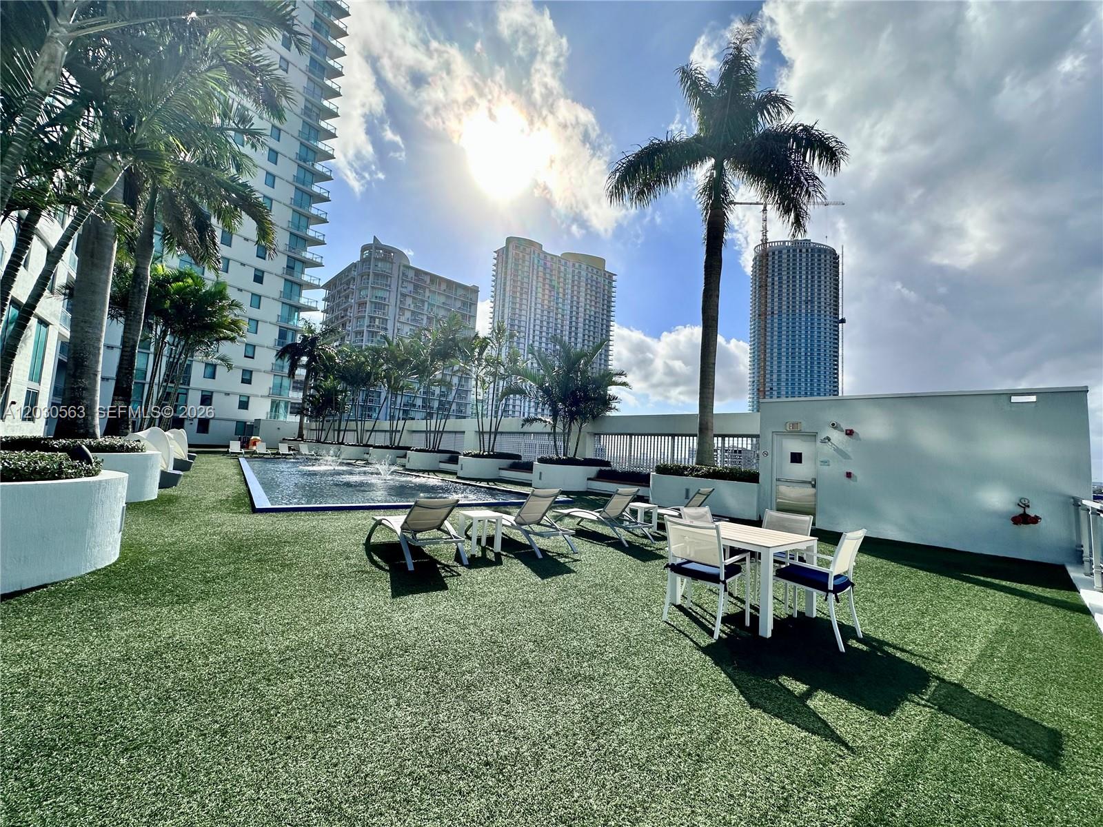 92 SW 3rd St #4111, Miami FL 33130