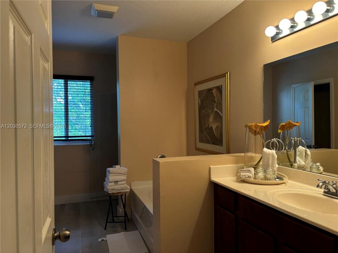 657 SE 31st Ave #657, Homestead FL 33033