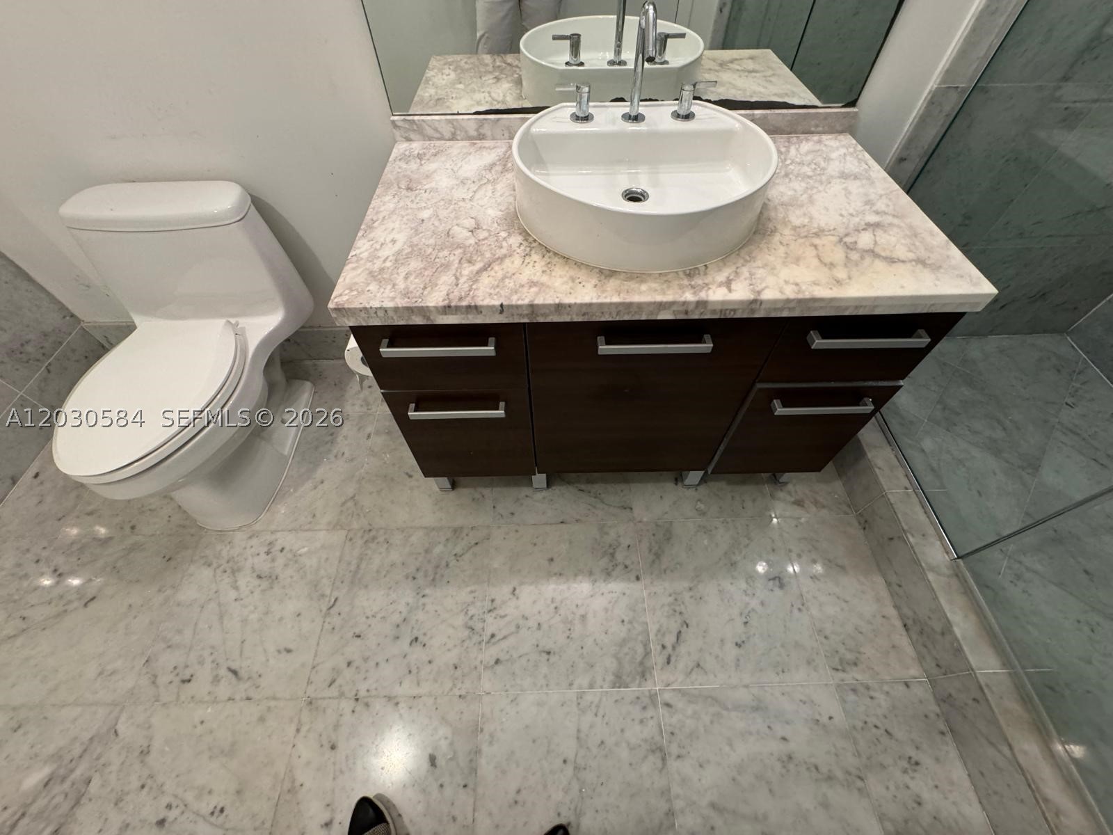 244 Biscayne Blvd #2105, Miami FL 33132