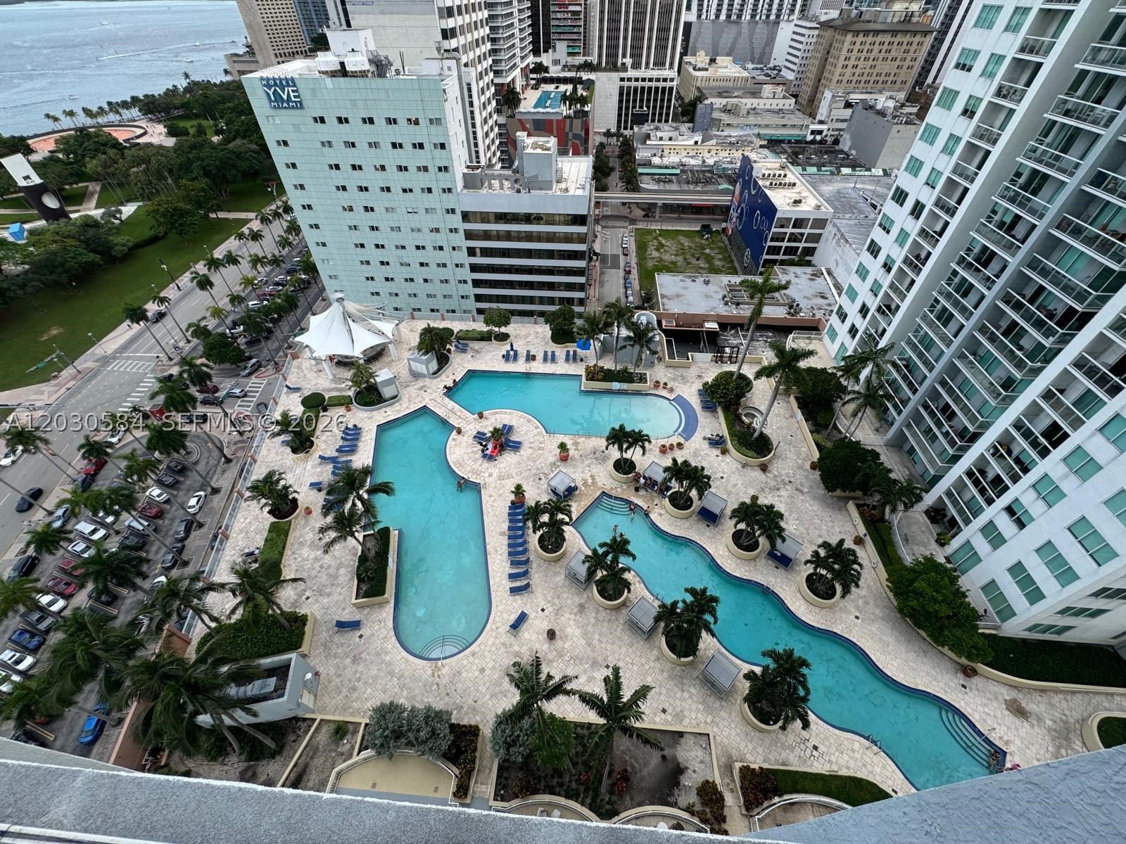 244 Biscayne Blvd #2105, Miami FL 33132