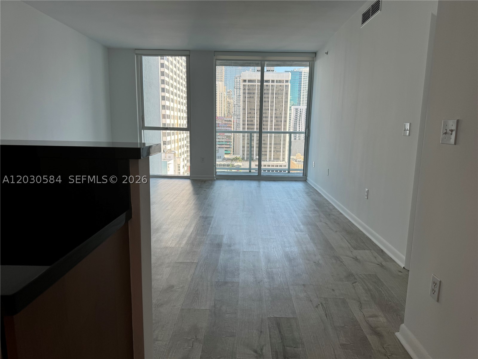 244 Biscayne Blvd #2105, Miami FL 33132