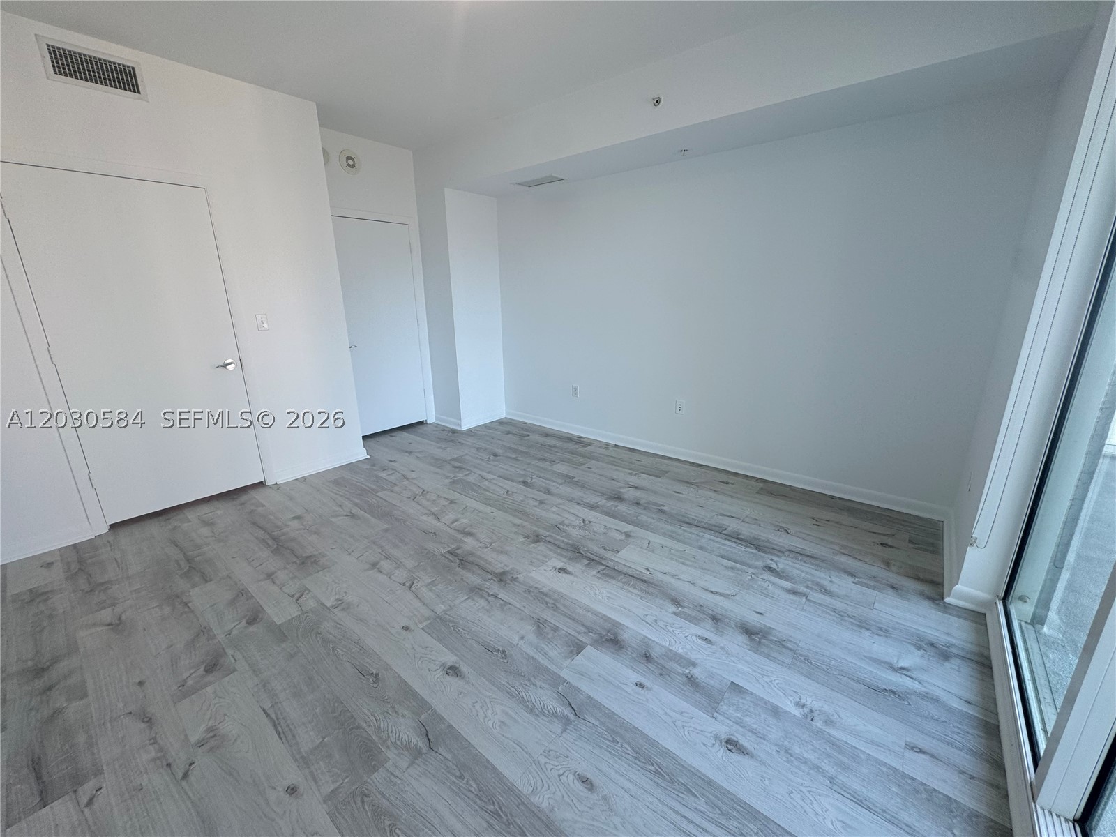 244 Biscayne Blvd #2105, Miami FL 33132