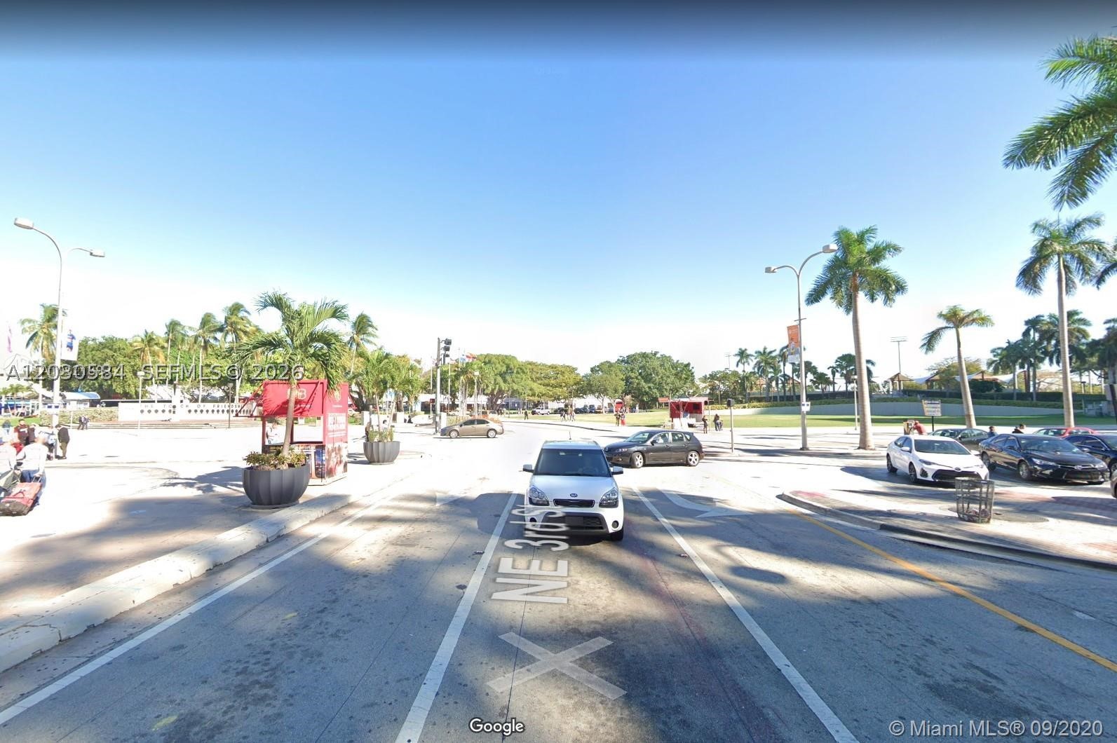 244 Biscayne Blvd #2105, Miami FL 33132
