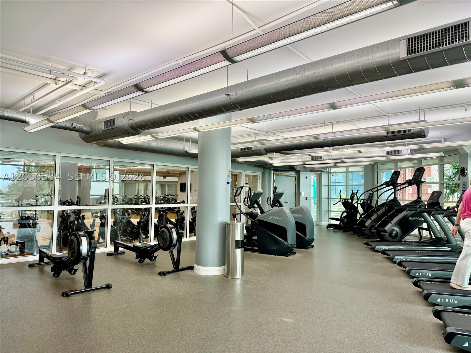 244 Biscayne Blvd #2105, Miami FL 33132
