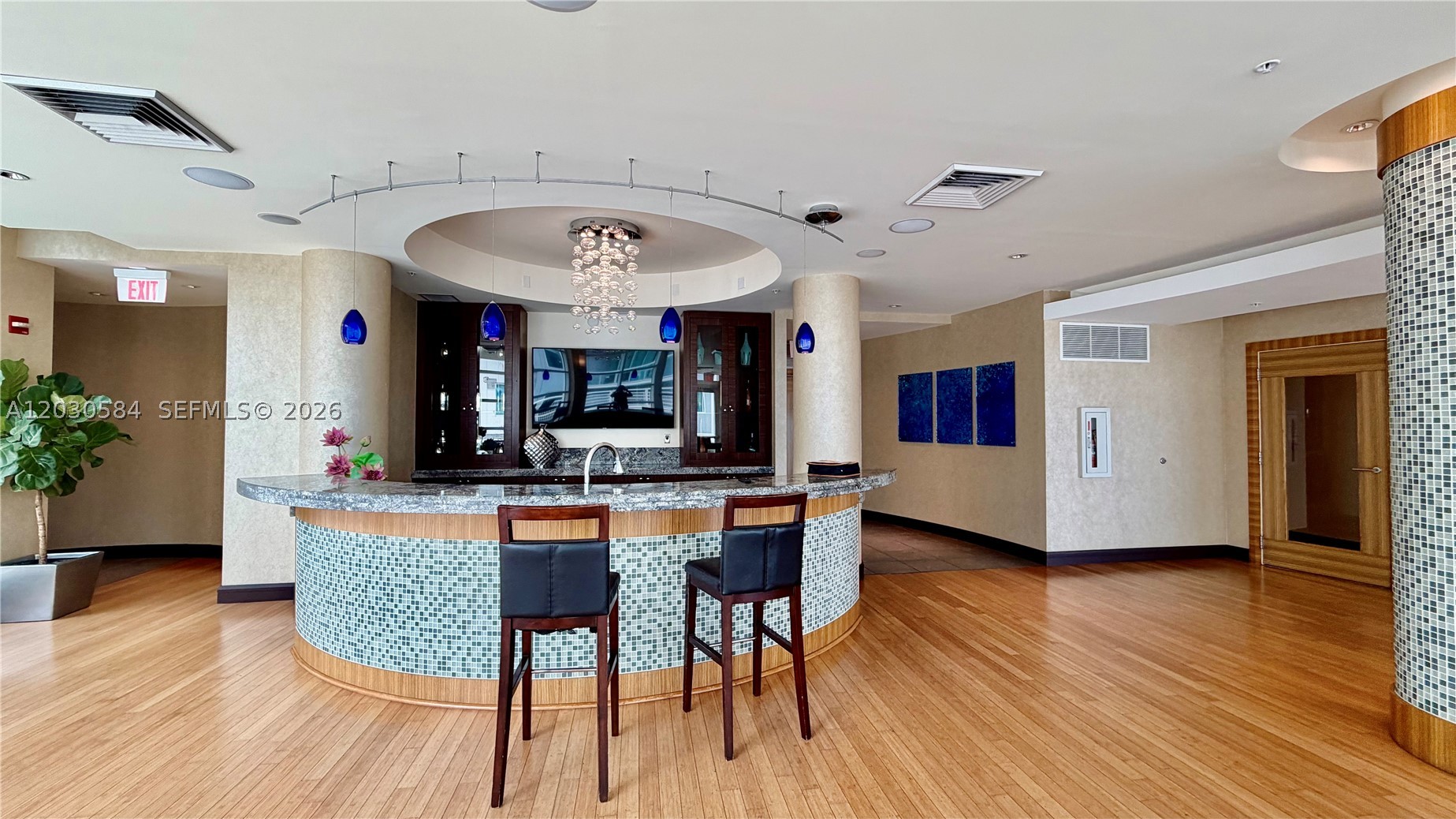 244 Biscayne Blvd #2105, Miami FL 33132