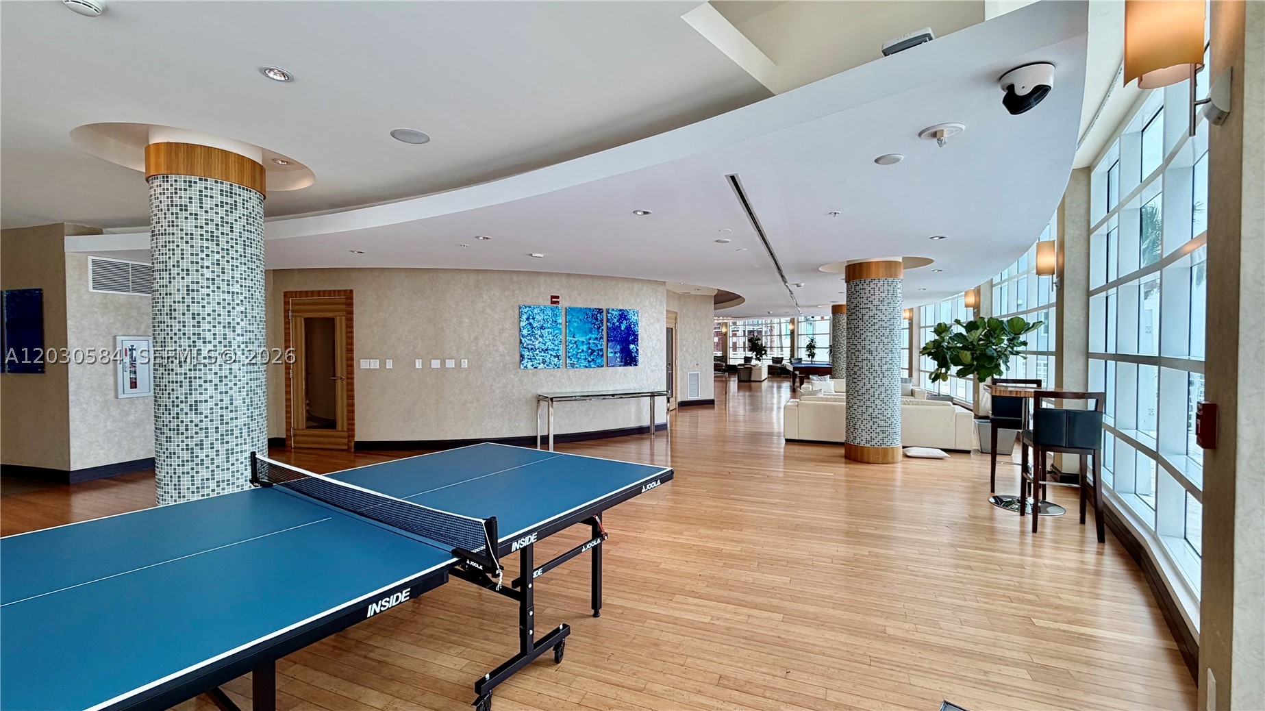 244 Biscayne Blvd #2105, Miami FL 33132