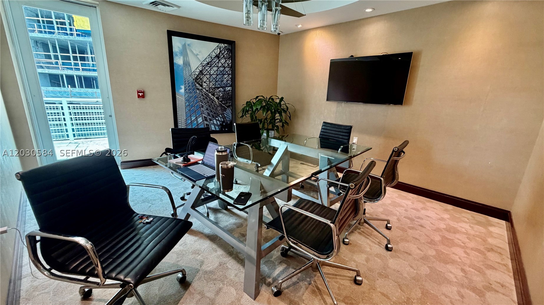244 Biscayne Blvd #2105, Miami FL 33132