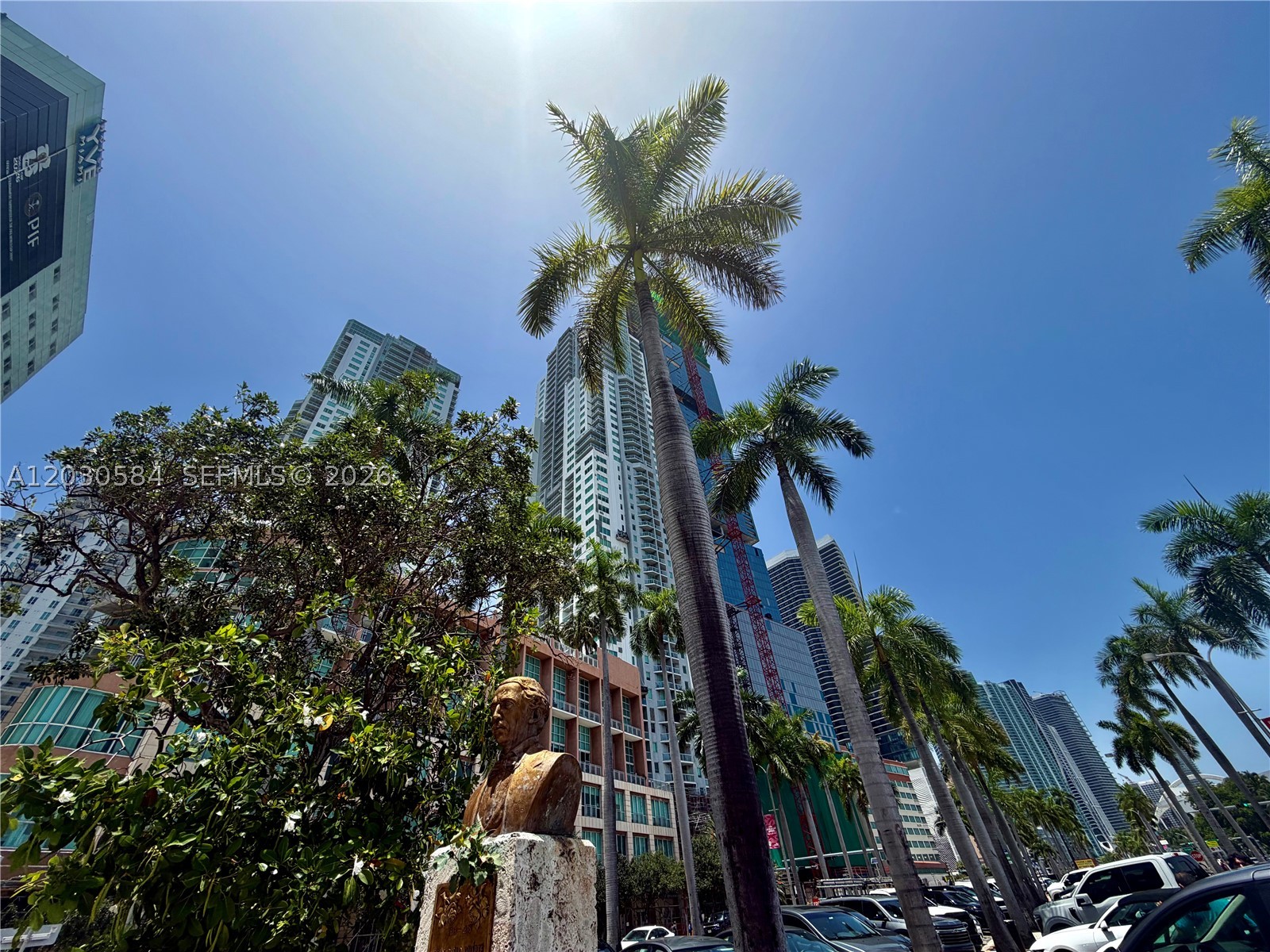 244 Biscayne Blvd #2105, Miami FL 33132