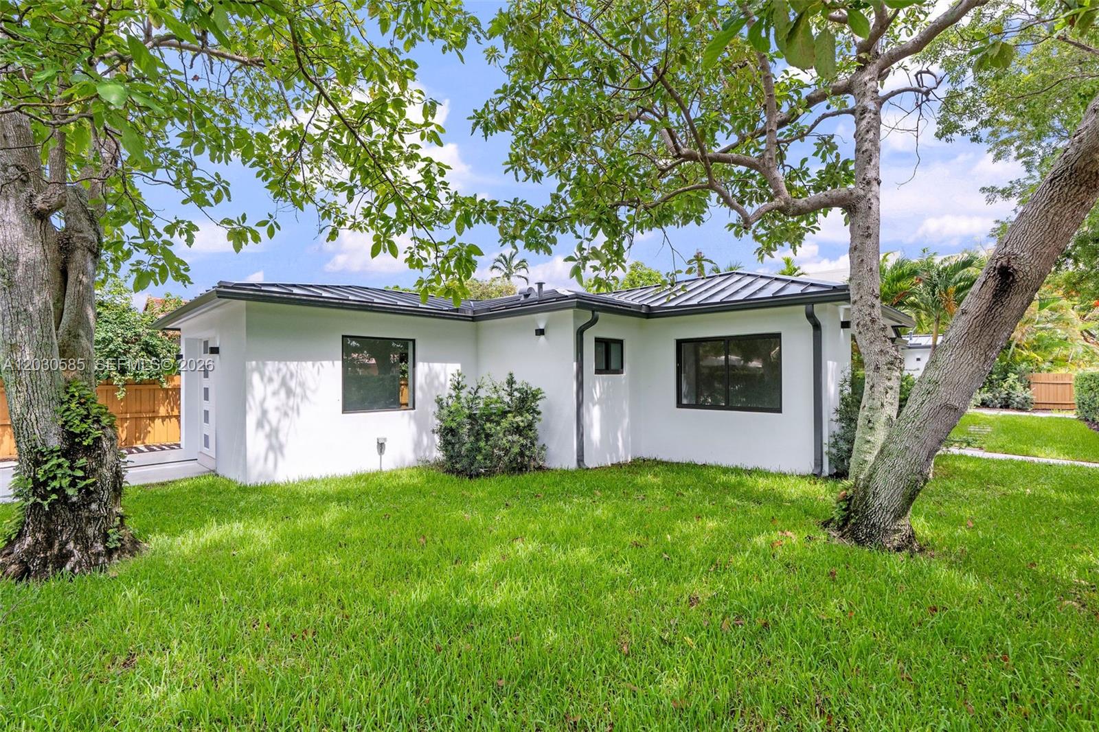 2286 SW 21st Ave, Miami FL 33145