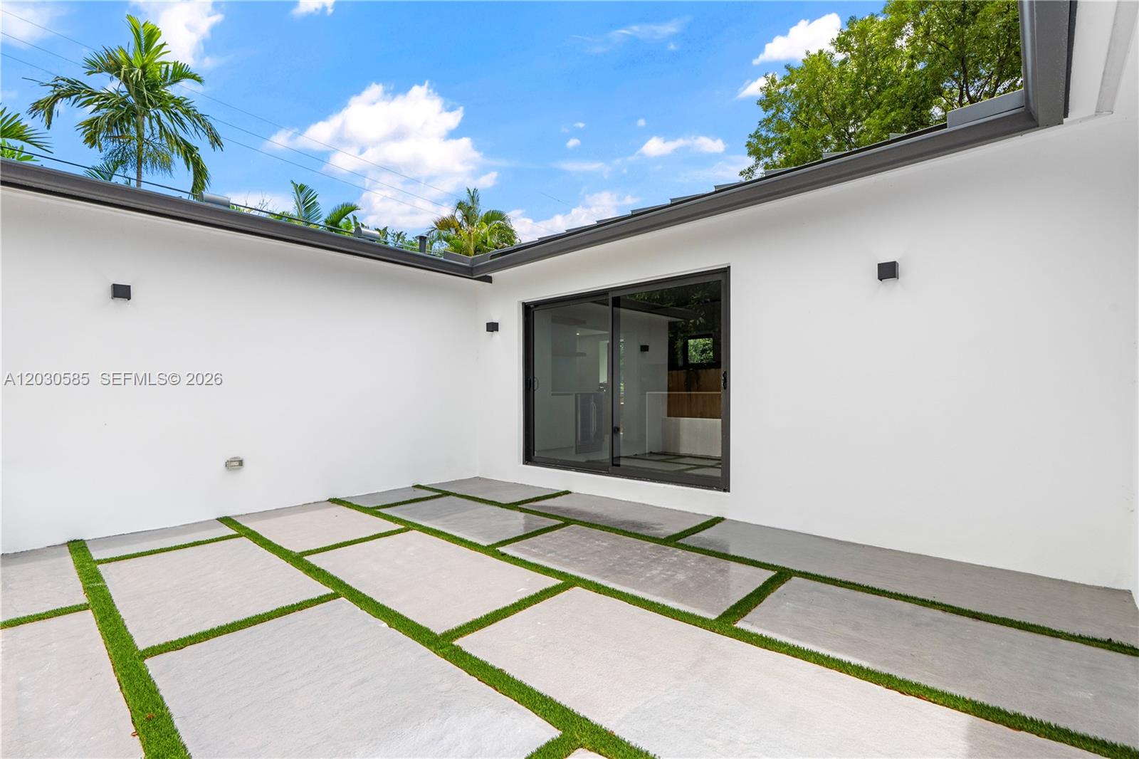 2286 SW 21st Ave, Miami FL 33145