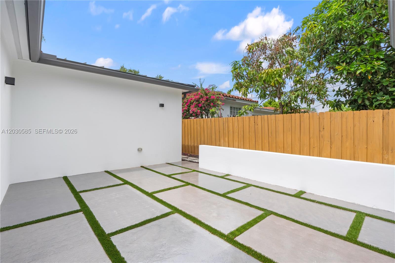 2286 SW 21st Ave, Miami FL 33145