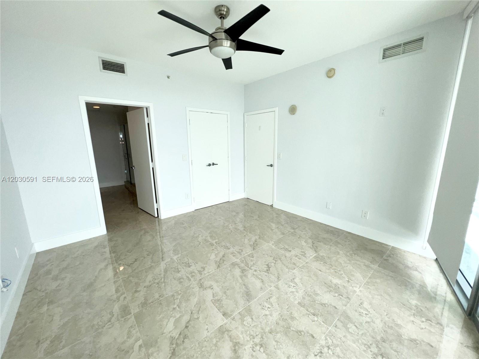 888 Biscayne Blvd #4112, Miami FL 33132