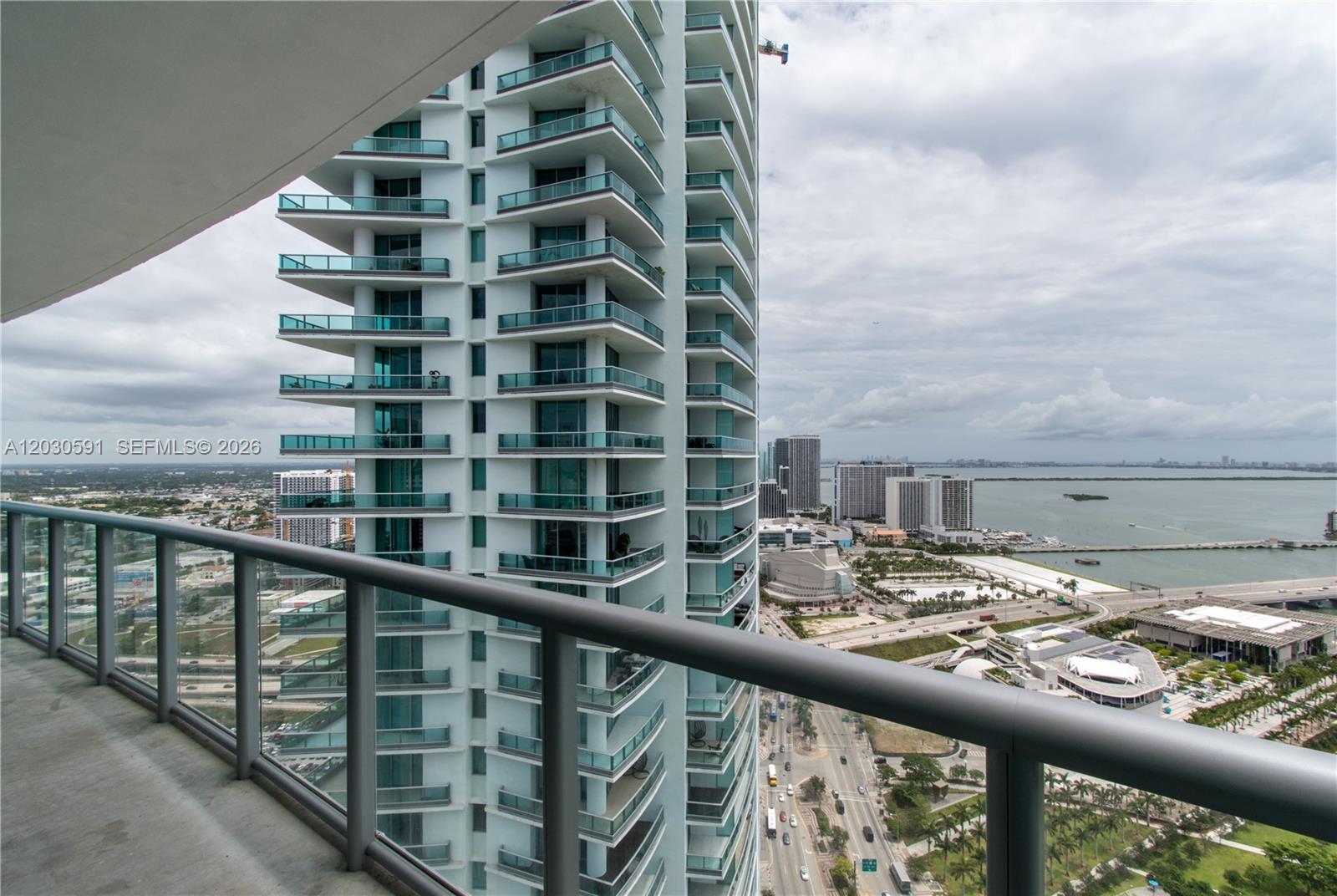 888 Biscayne Blvd #4112, Miami FL 33132