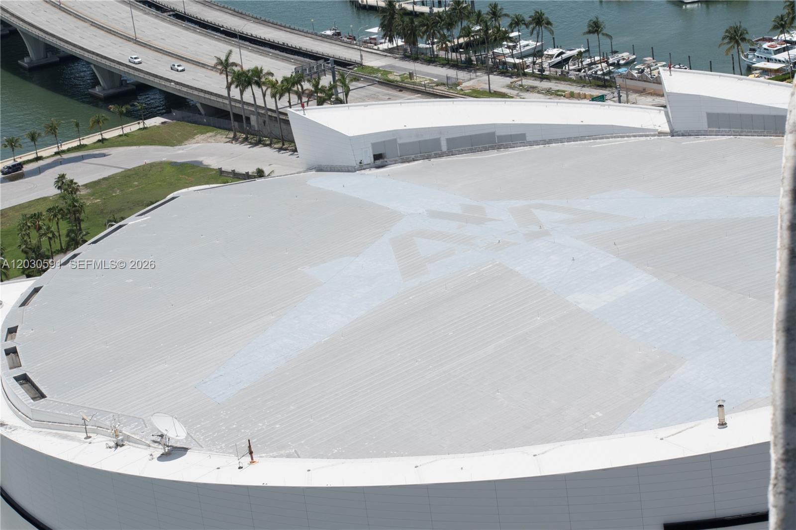 888 Biscayne Blvd #4112, Miami FL 33132