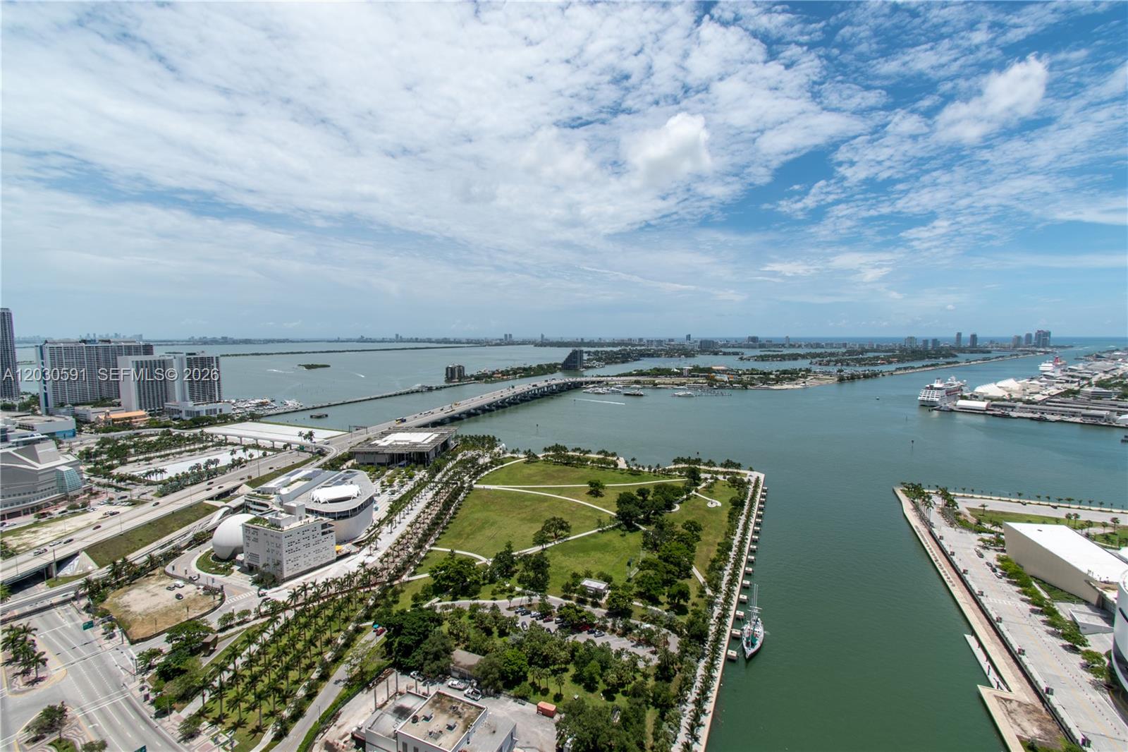 888 Biscayne Blvd #4112, Miami FL 33132
