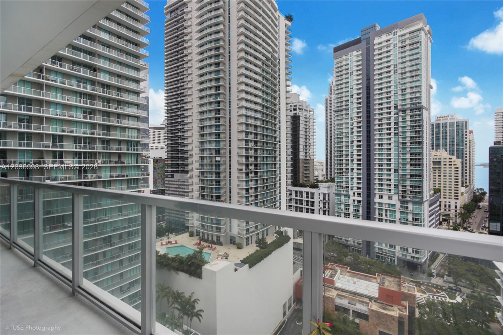 79 SW 12th St #2306-S, Miami FL 33130