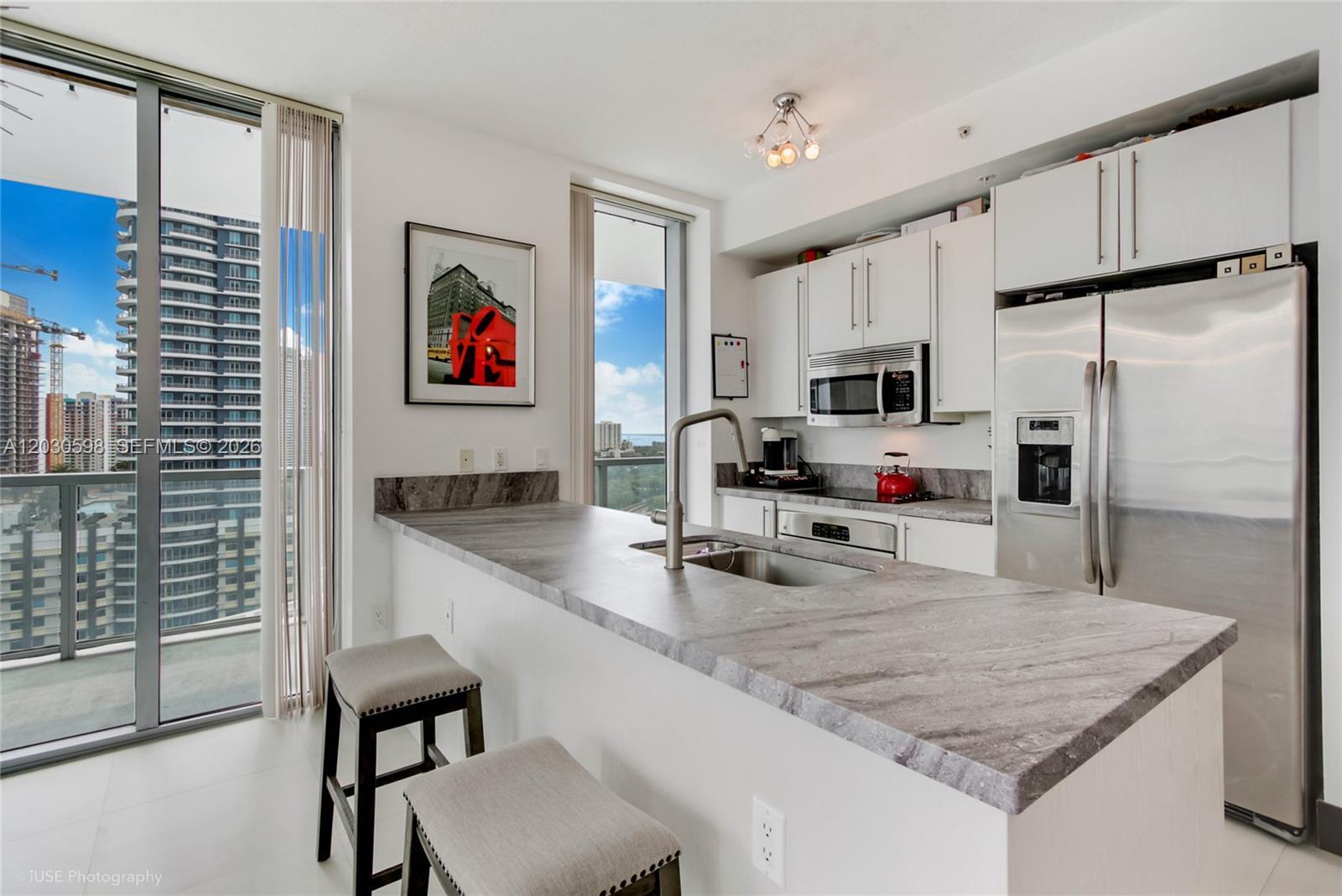 79 SW 12th St #2306-S, Miami FL 33130