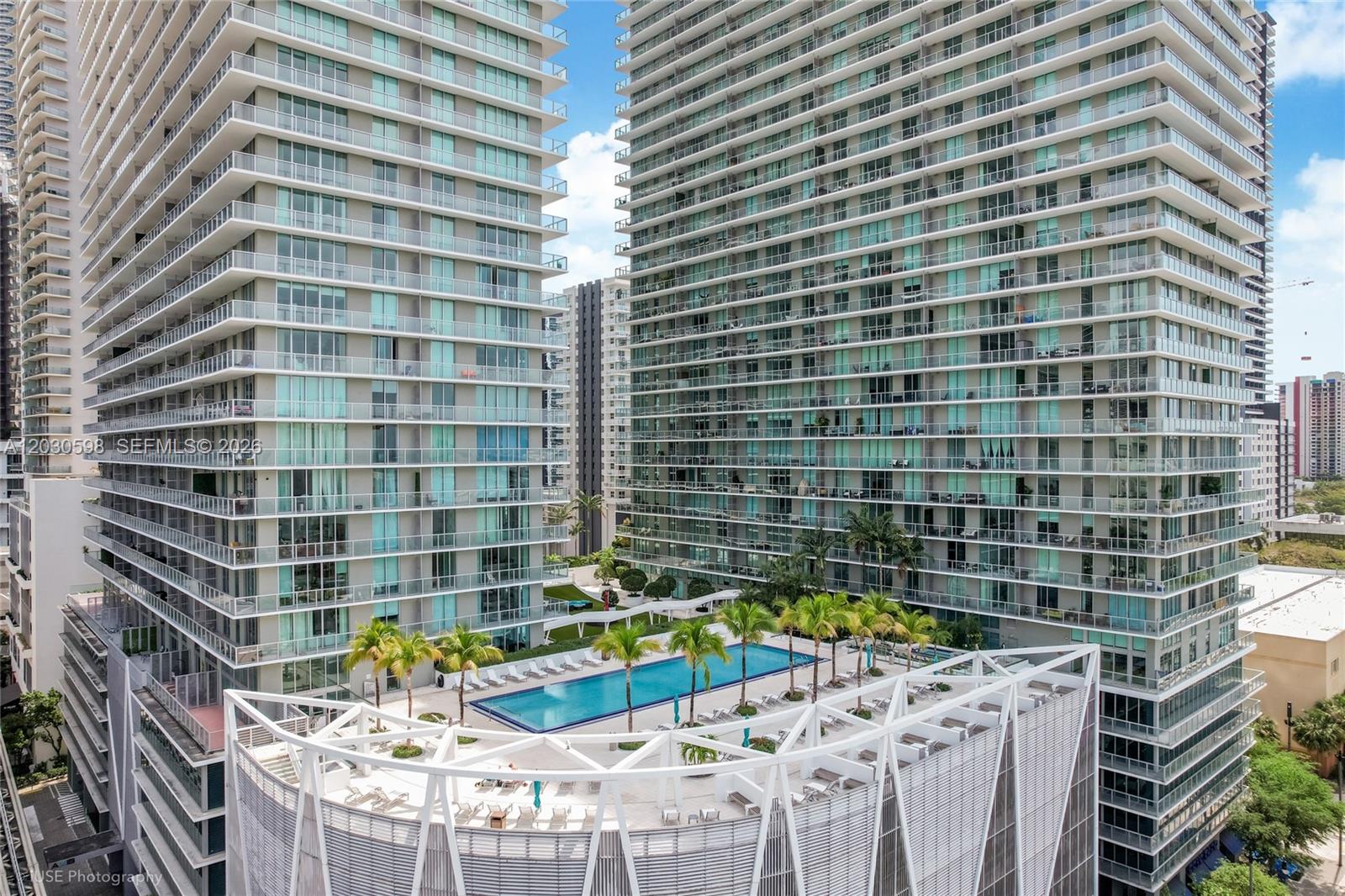 79 SW 12th St #2306-S, Miami FL 33130