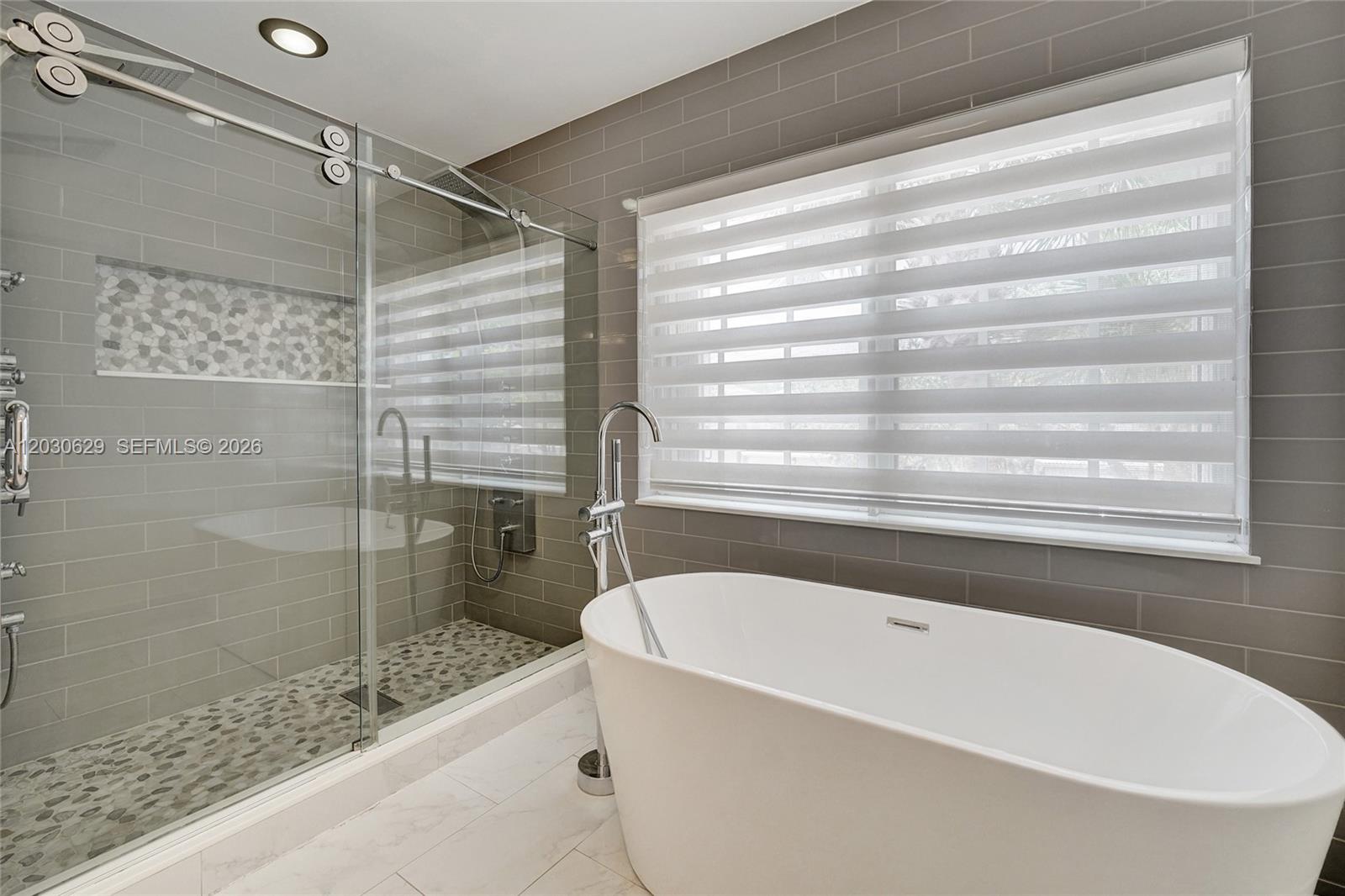 1958 NW 171st Ave, Pembroke Pines FL 33028