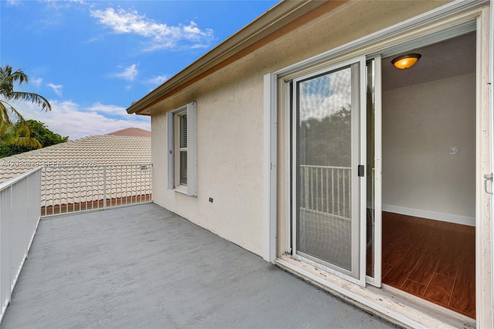 1958 NW 171st Ave, Pembroke Pines FL 33028