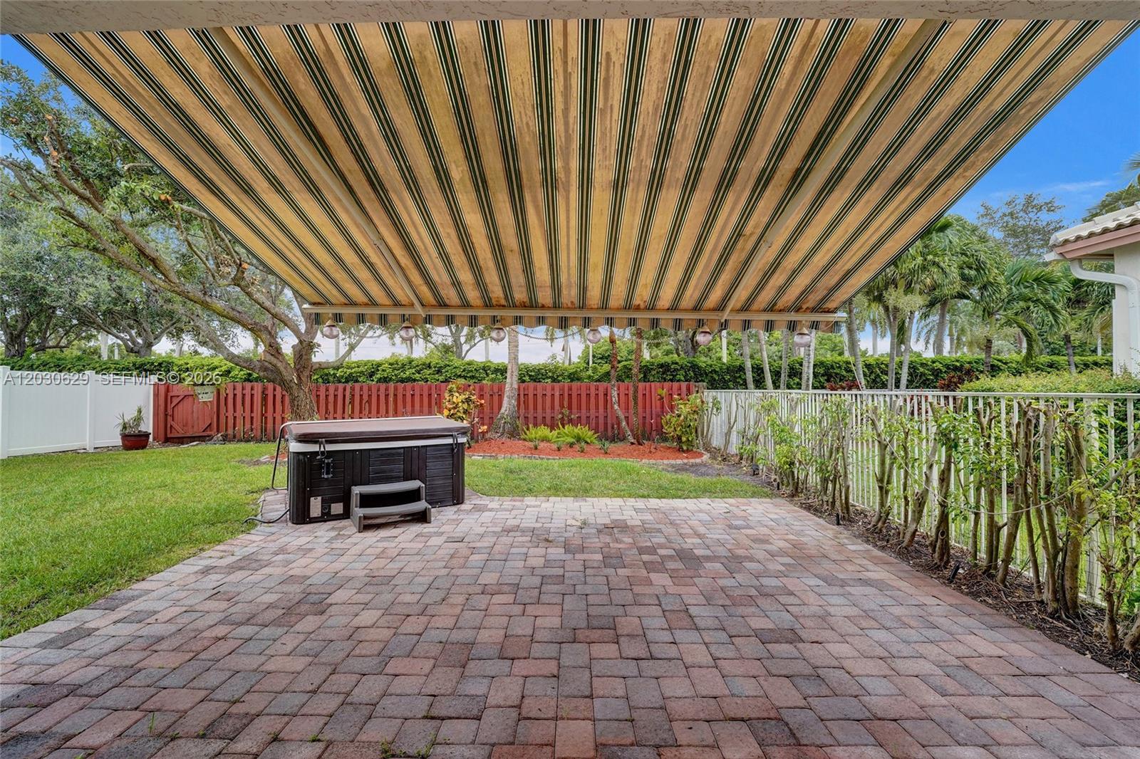 1958 NW 171st Ave, Pembroke Pines FL 33028