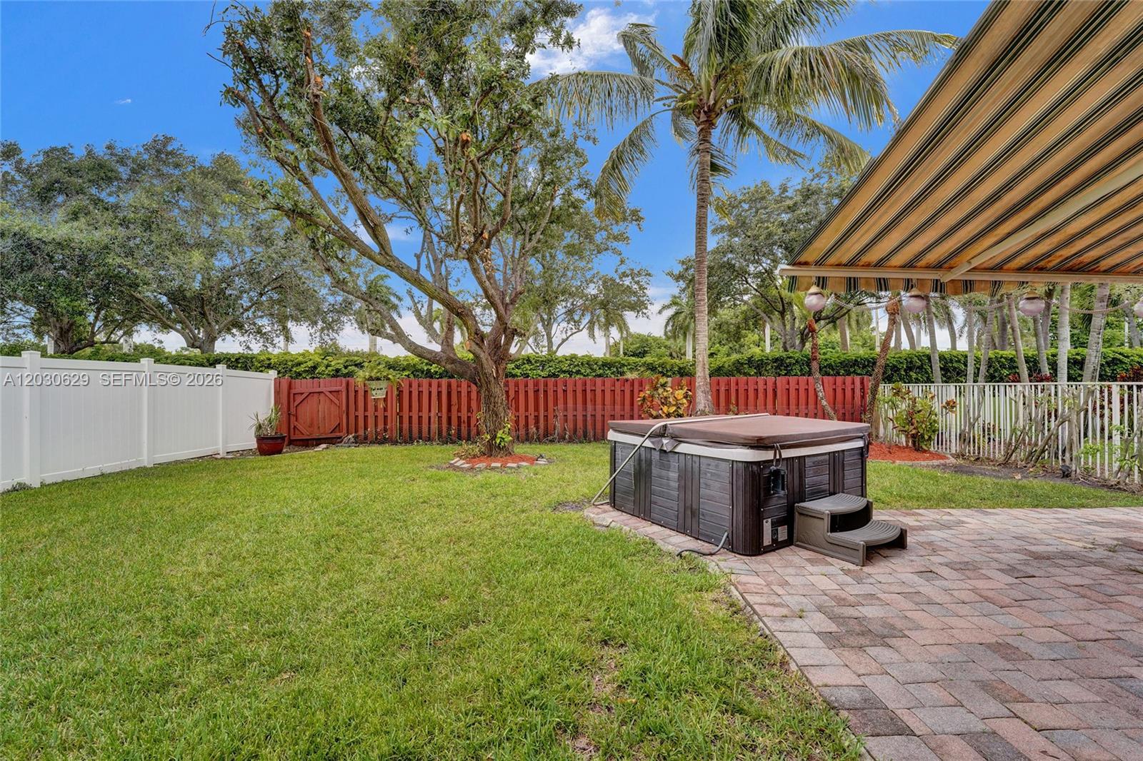 1958 NW 171st Ave, Pembroke Pines FL 33028