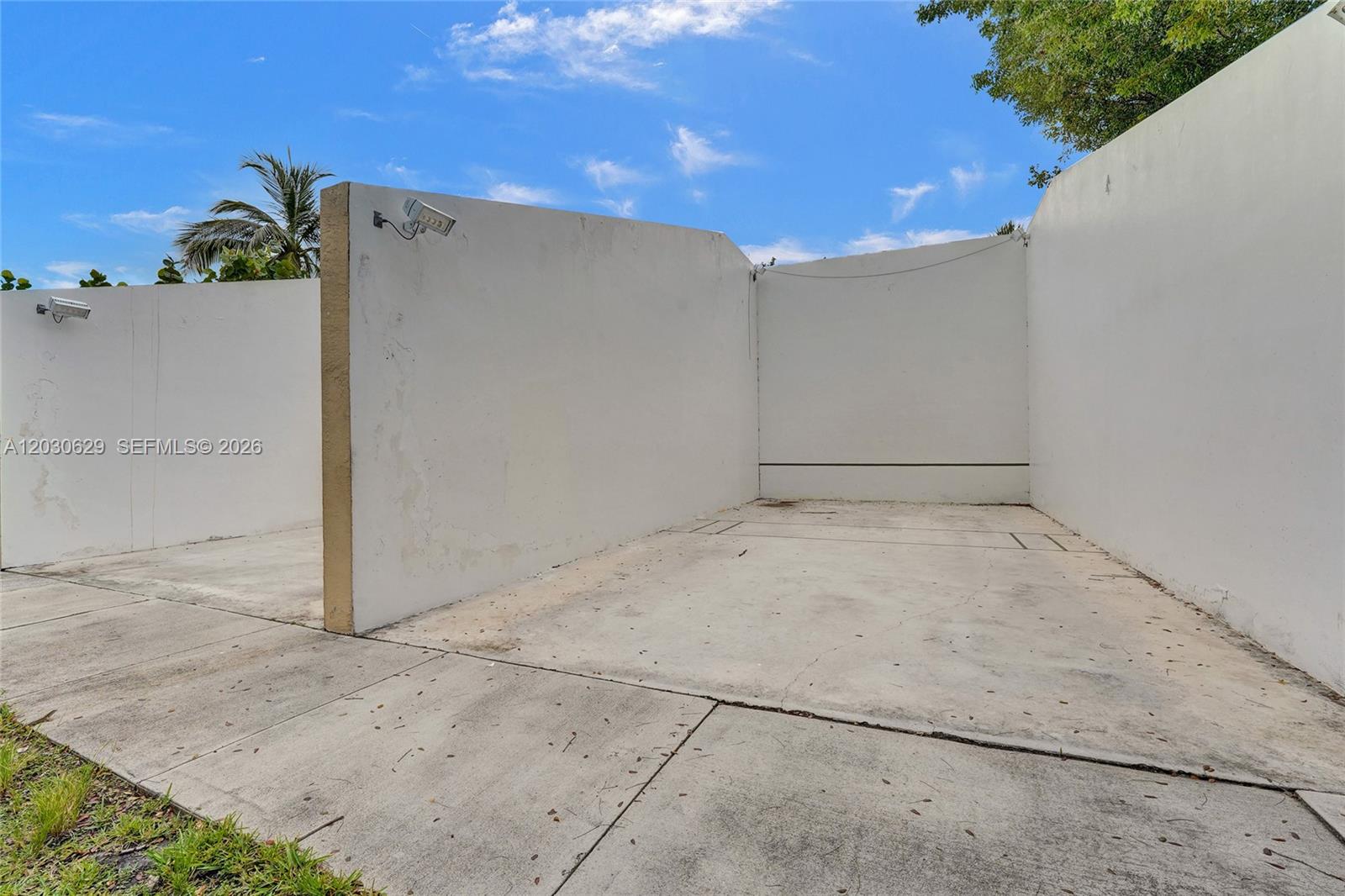 1958 NW 171st Ave, Pembroke Pines FL 33028