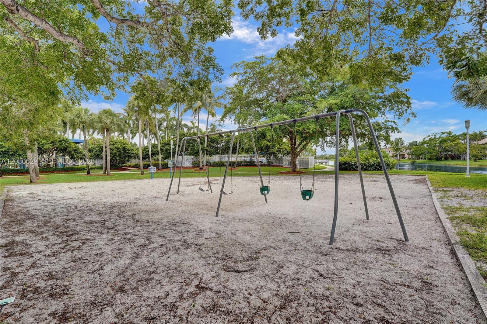 1958 NW 171st Ave, Pembroke Pines FL 33028