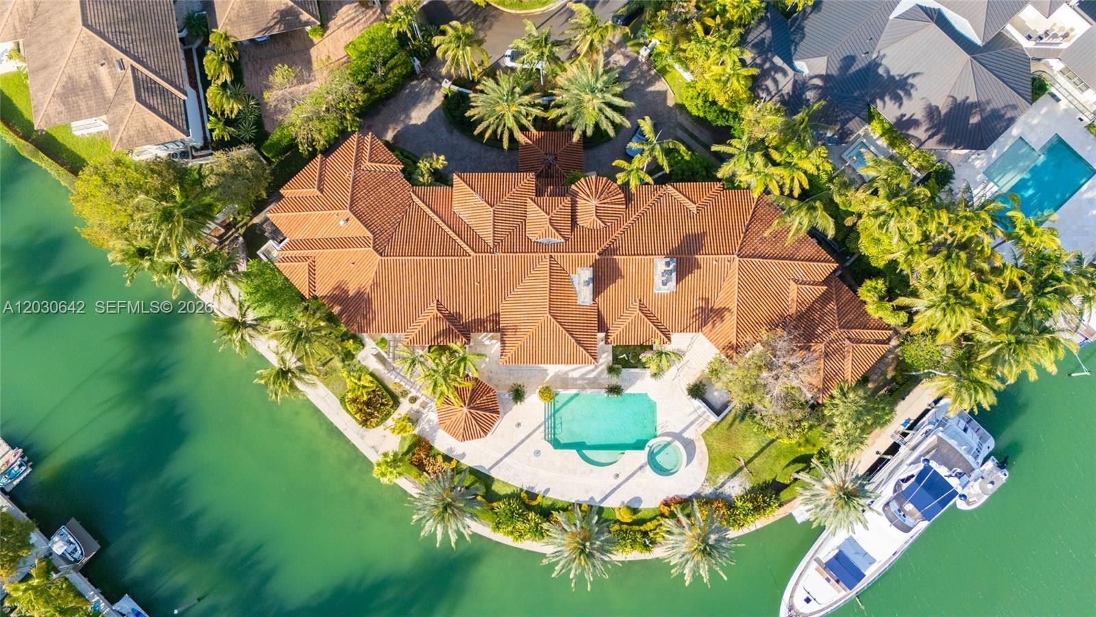 260 Cape Florida Dr, Key Biscayne FL 33149
