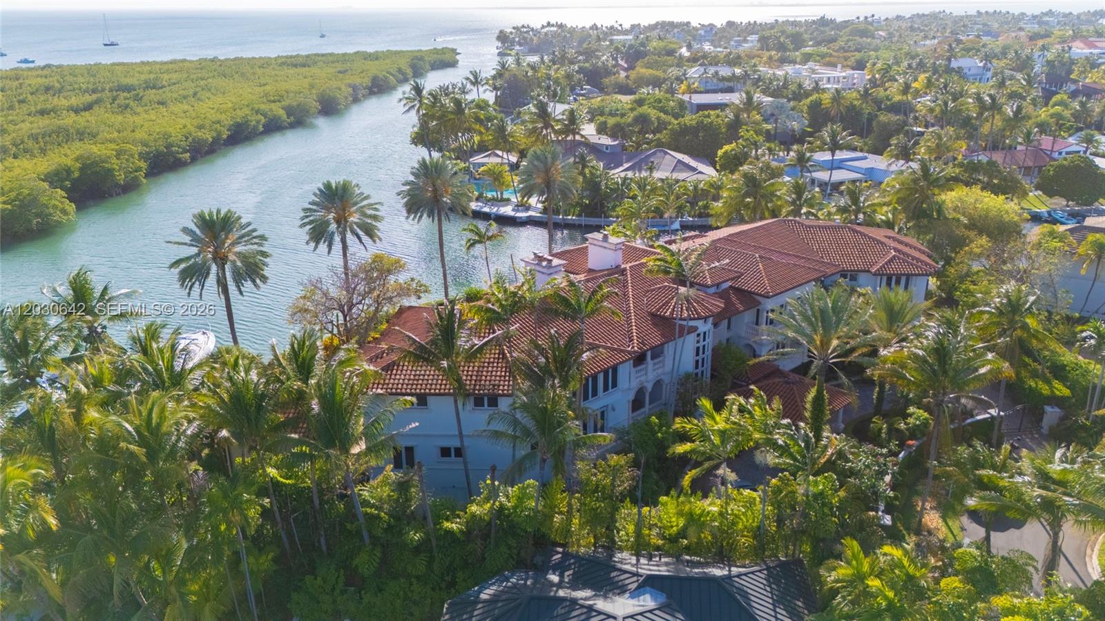 260 Cape Florida Dr, Key Biscayne FL 33149