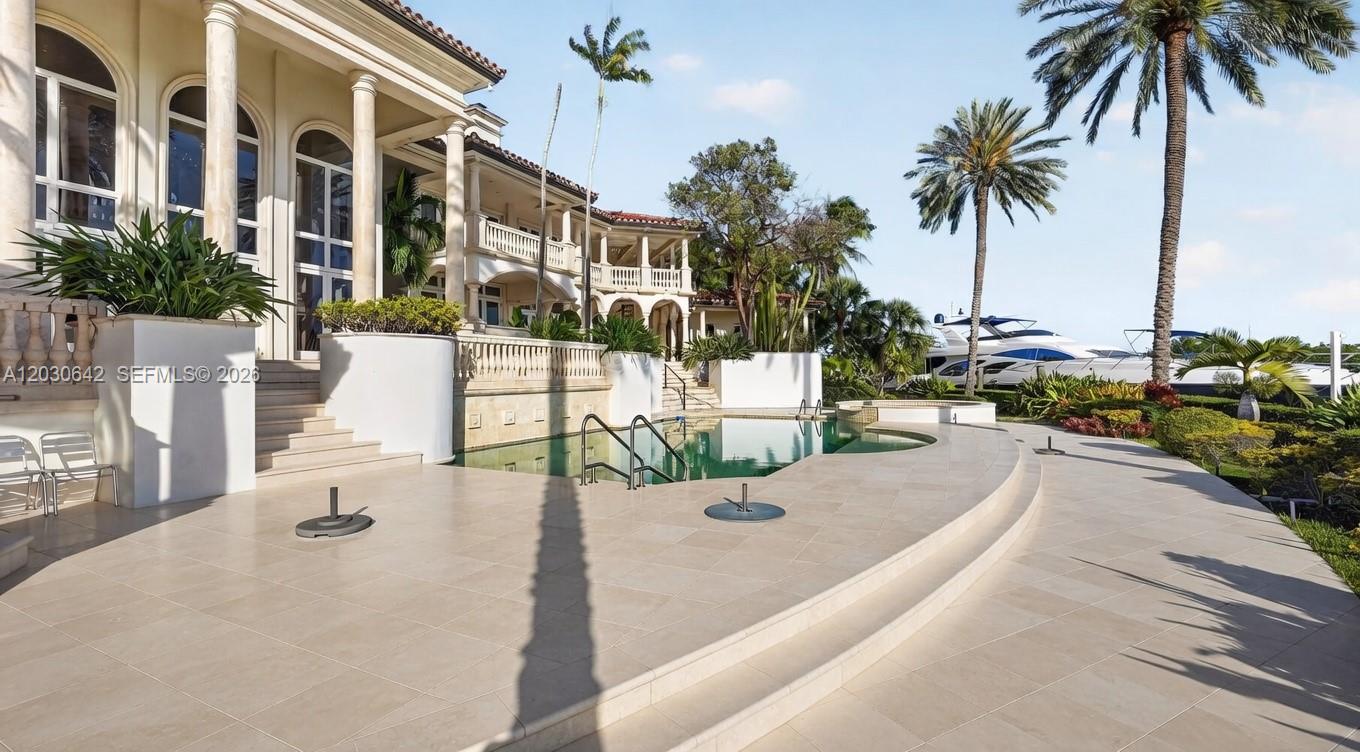 260 Cape Florida Dr, Key Biscayne FL 33149