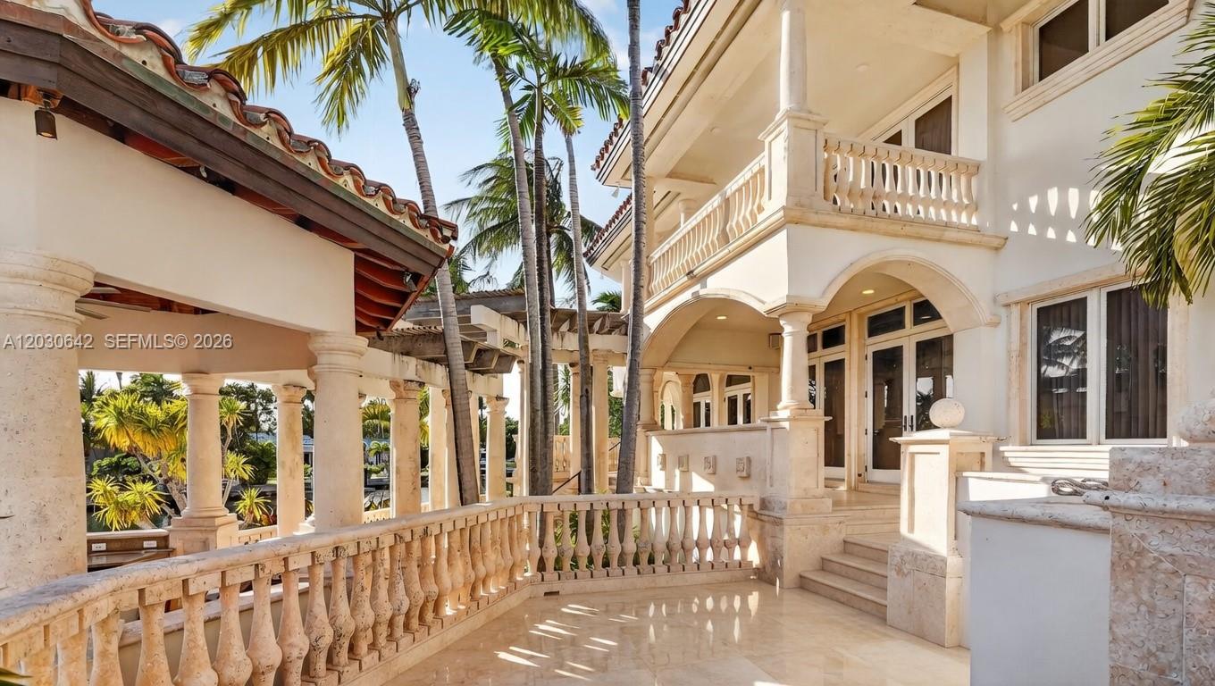 260 Cape Florida Dr, Key Biscayne FL 33149