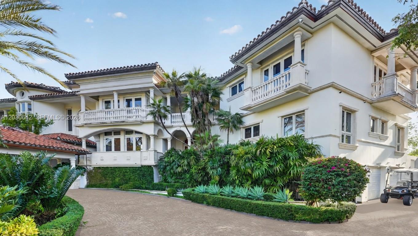 260 Cape Florida Dr, Key Biscayne FL 33149