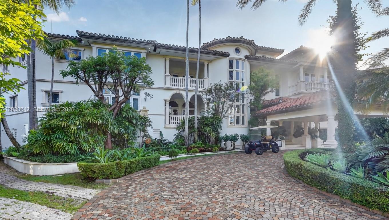 260 Cape Florida Dr, Key Biscayne FL 33149
