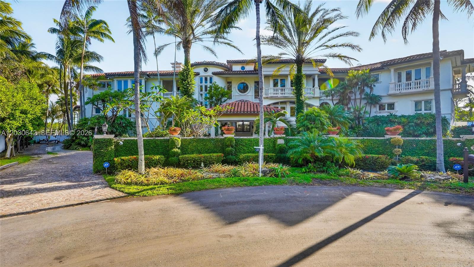 260 Cape Florida Dr, Key Biscayne FL 33149