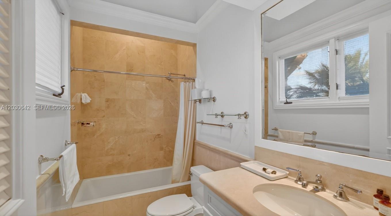 260 Cape Florida Dr, Key Biscayne FL 33149