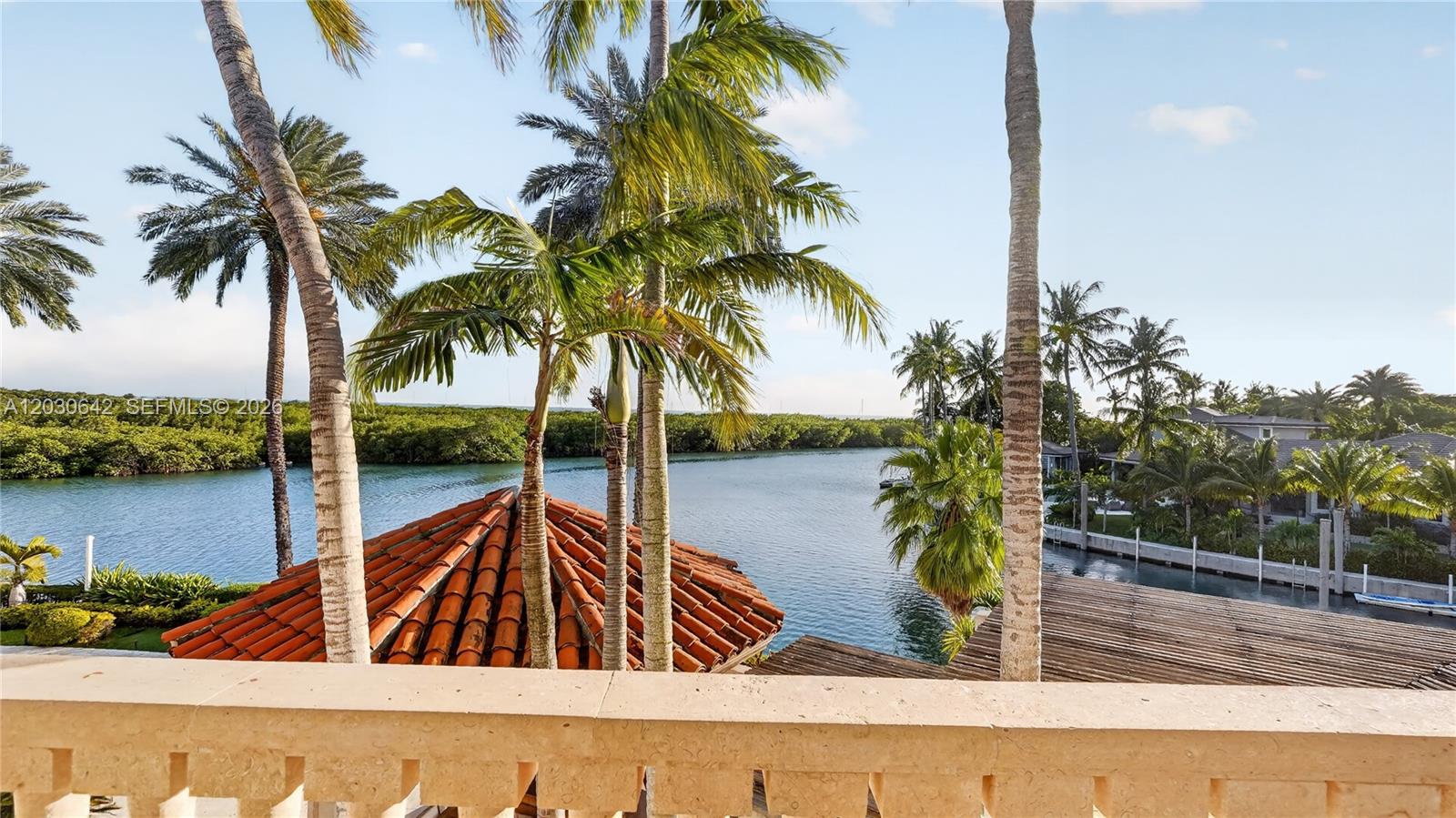 260 Cape Florida Dr, Key Biscayne FL 33149
