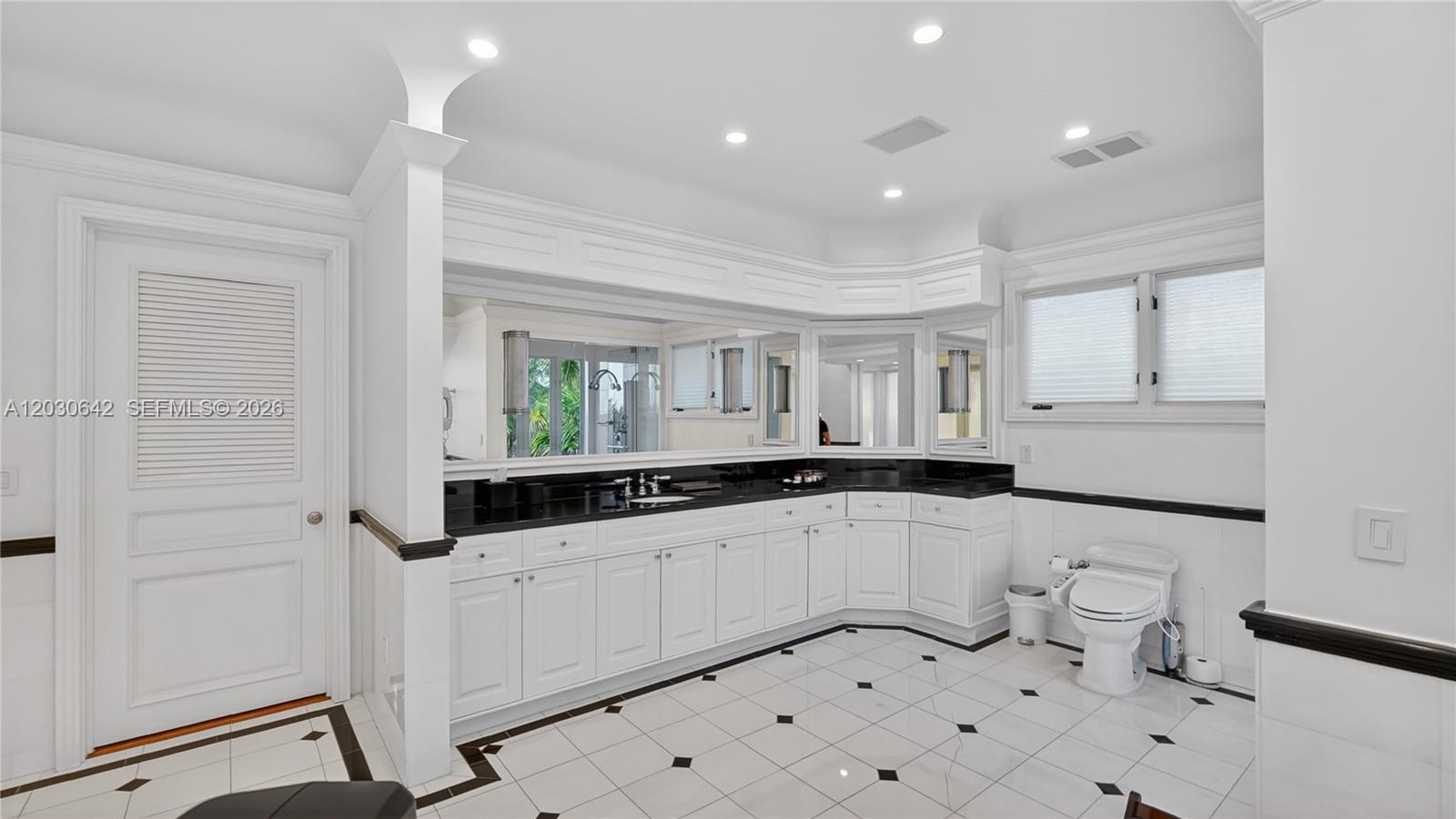 260 Cape Florida Dr, Key Biscayne FL 33149