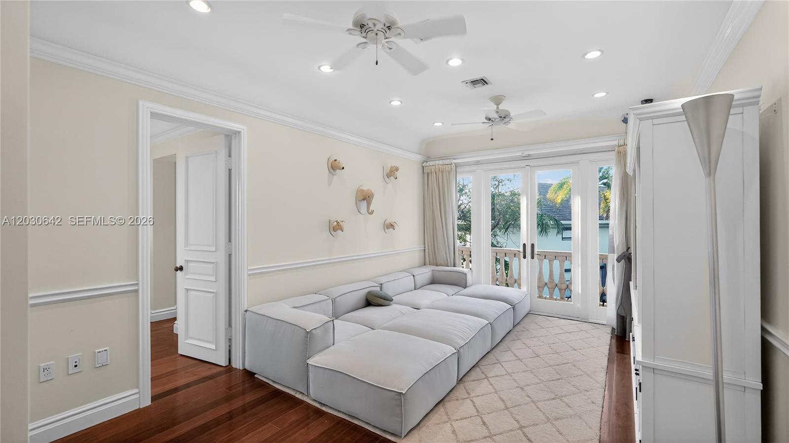 260 Cape Florida Dr, Key Biscayne FL 33149