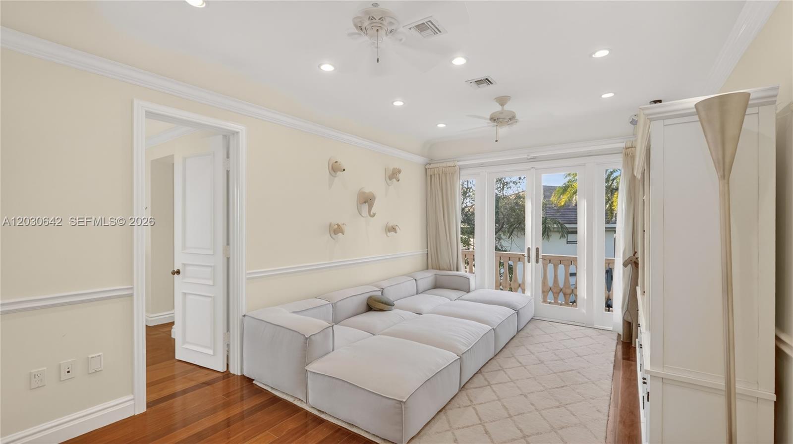260 Cape Florida Dr, Key Biscayne FL 33149