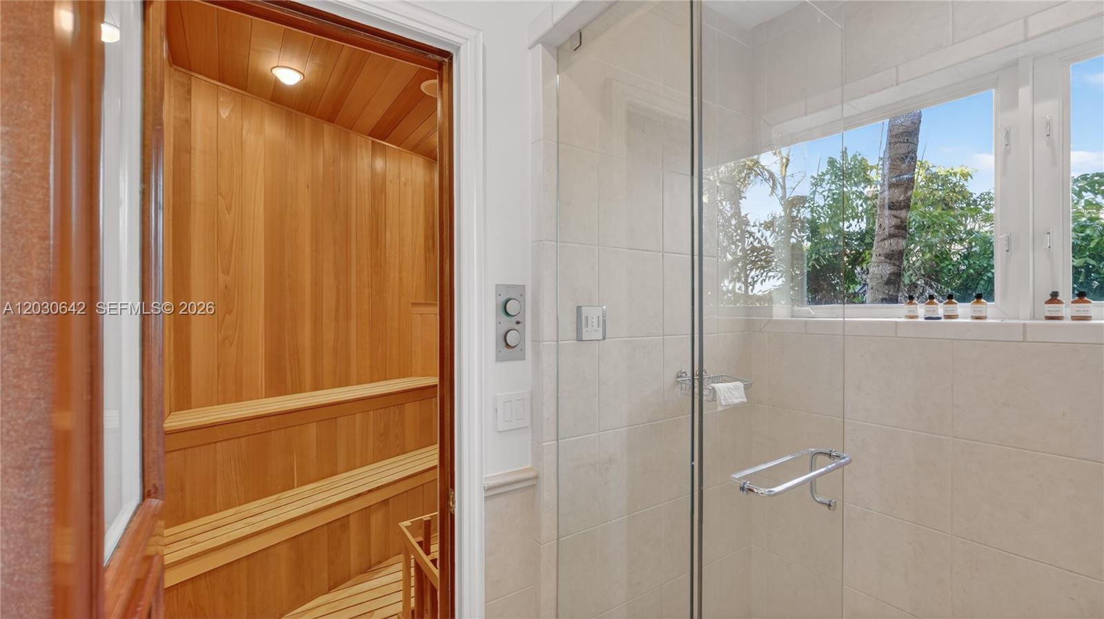 260 Cape Florida Dr, Key Biscayne FL 33149