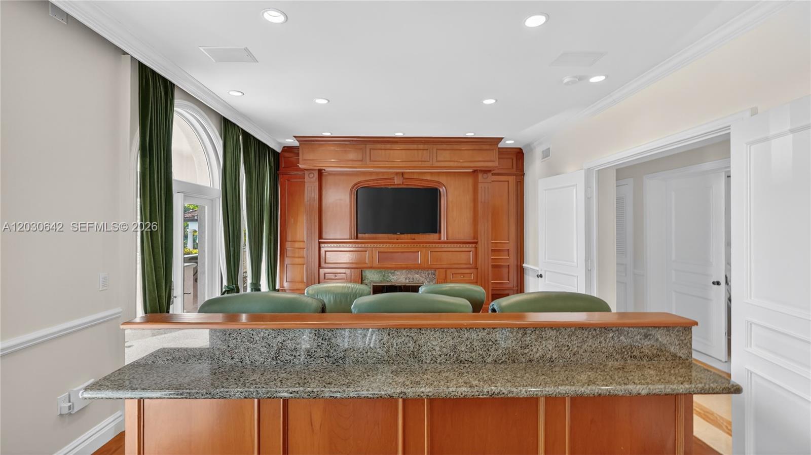 260 Cape Florida Dr, Key Biscayne FL 33149
