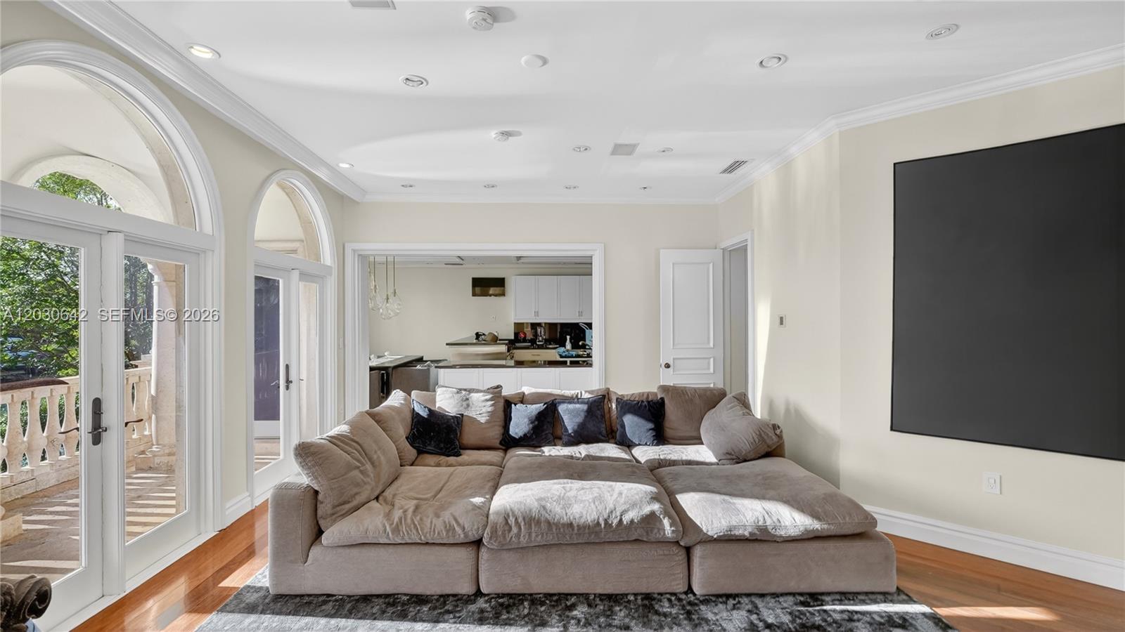 260 Cape Florida Dr, Key Biscayne FL 33149