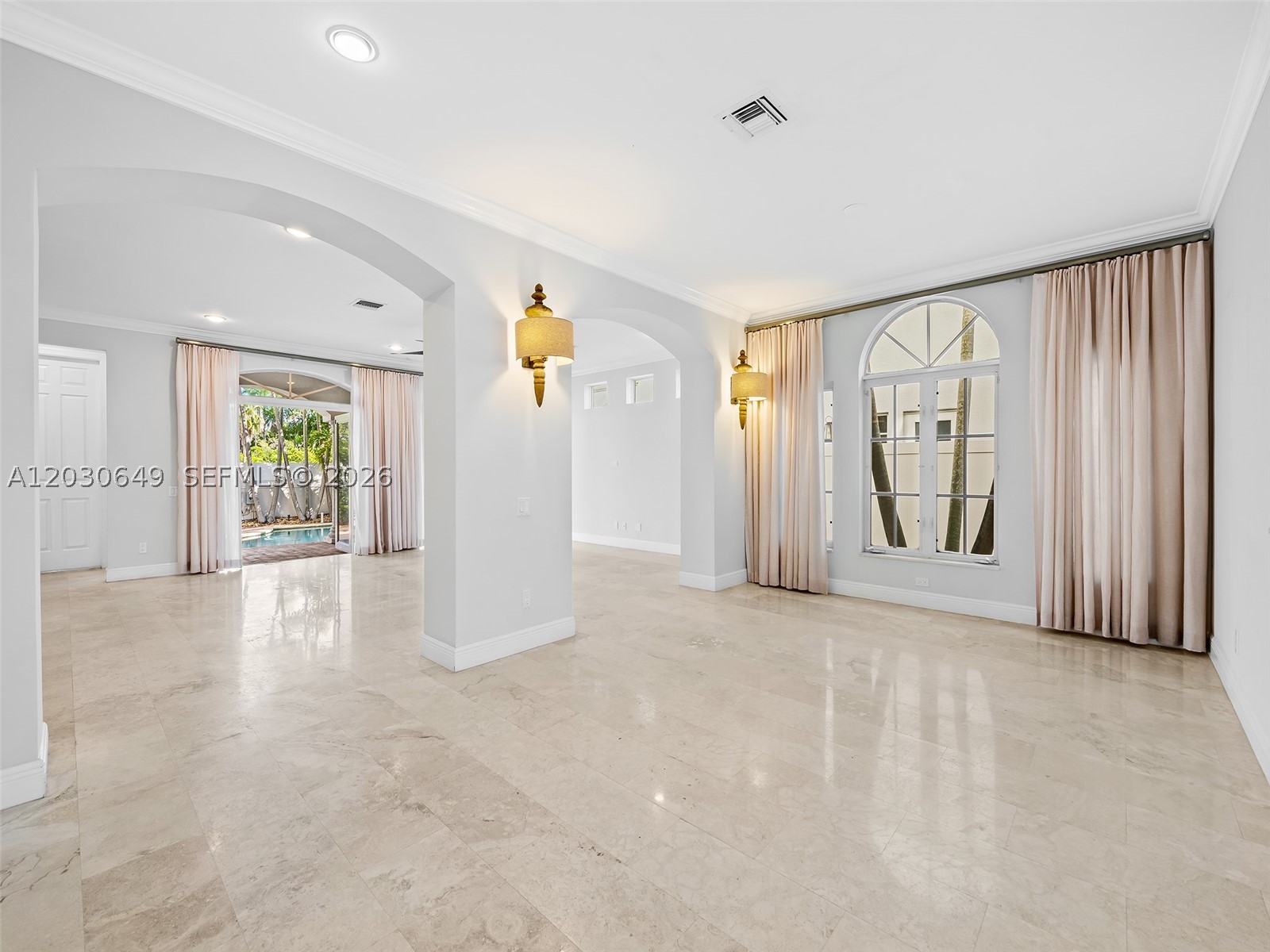 821 SE 2nd Ct, Fort Lauderdale FL 33301