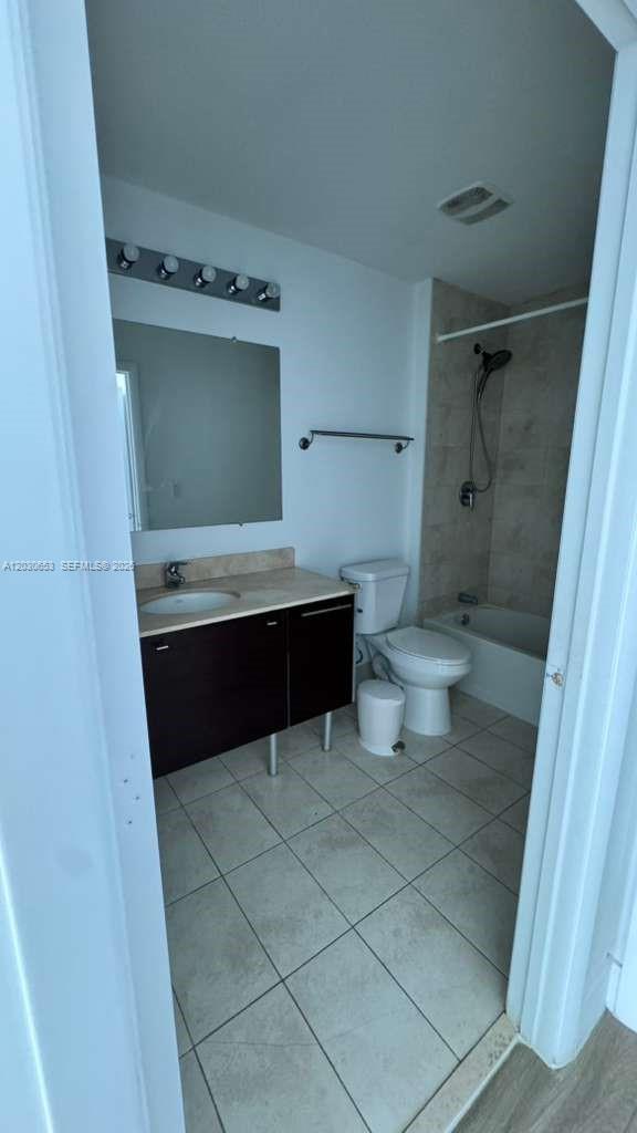 1900 N Bayshore Dr #1407, Miami FL 33132