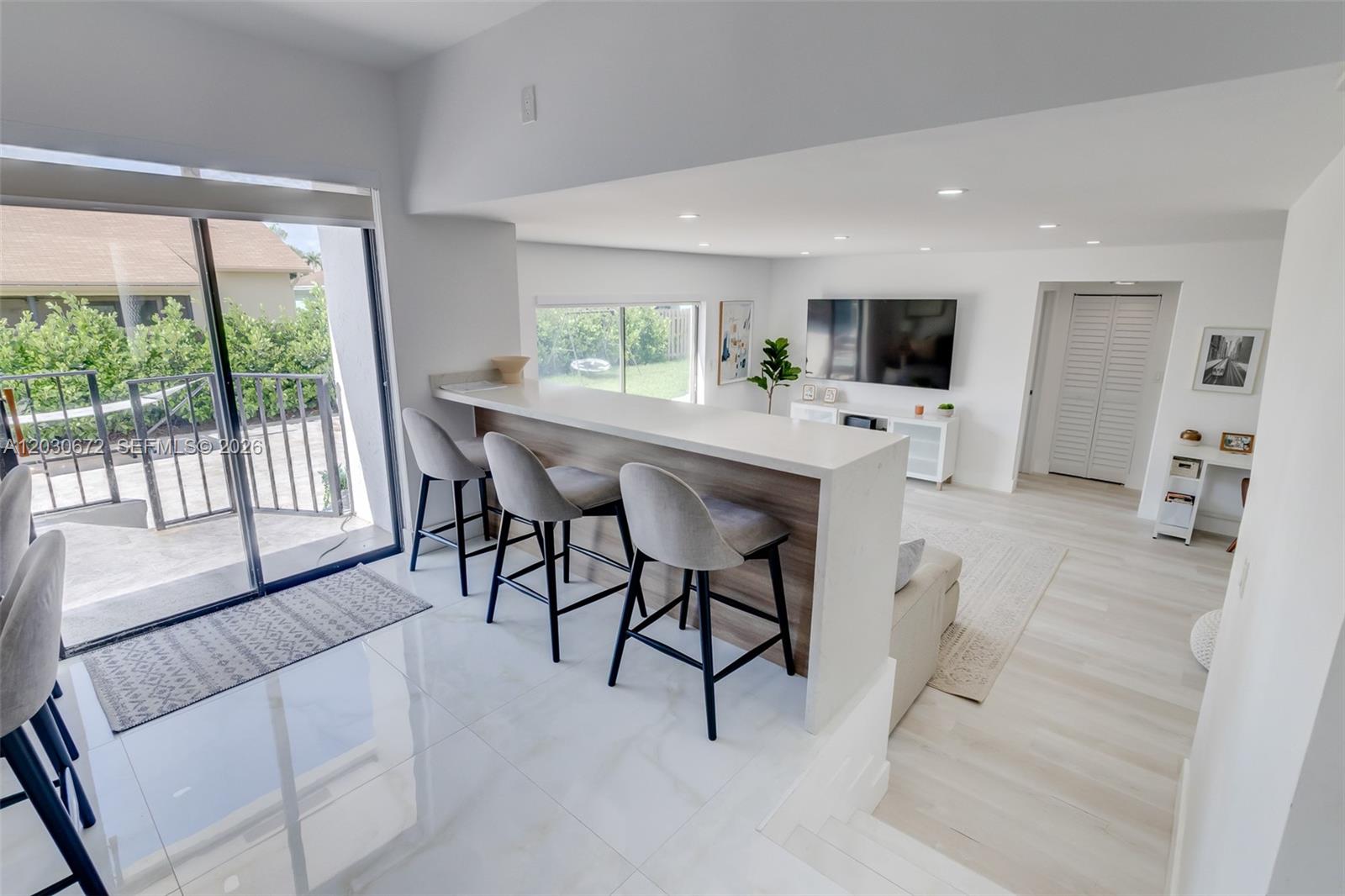 9340 NW 32nd St, Sunrise FL 33351