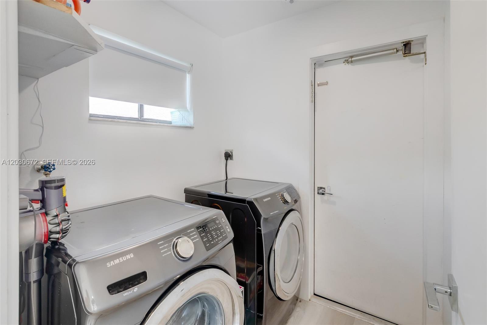 9340 NW 32nd St, Sunrise FL 33351