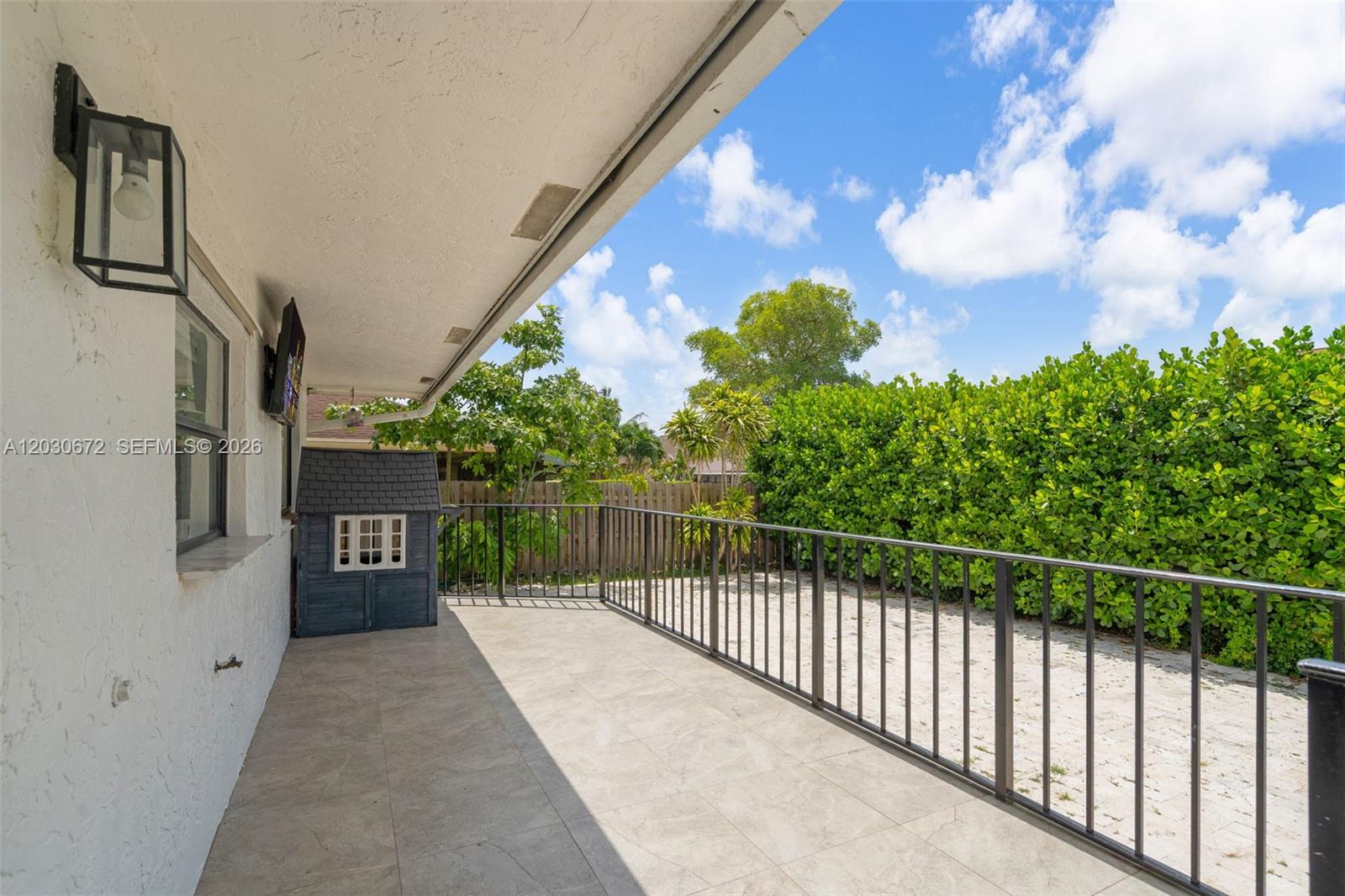 9340 NW 32nd St, Sunrise FL 33351