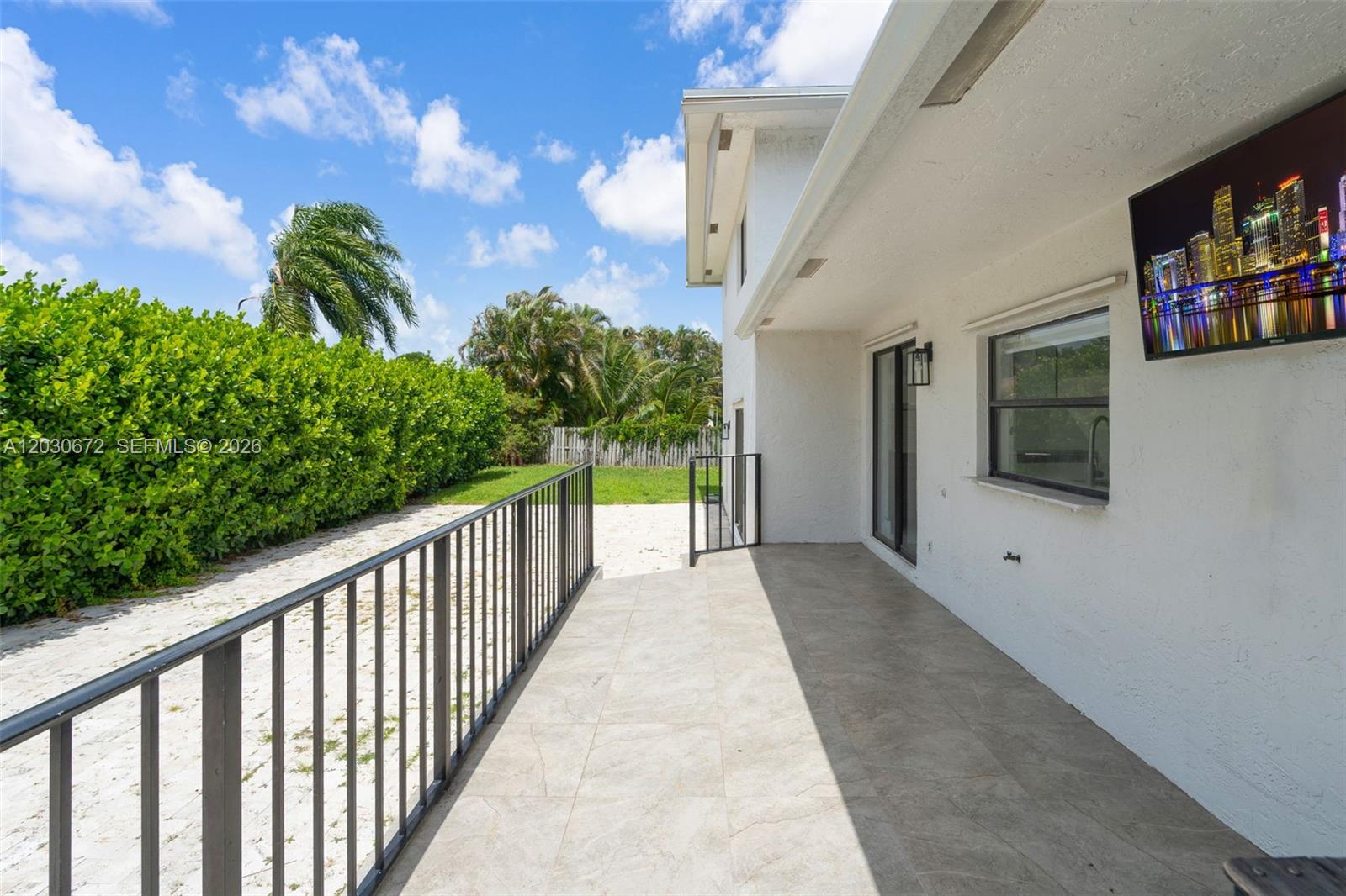 9340 NW 32nd St, Sunrise FL 33351