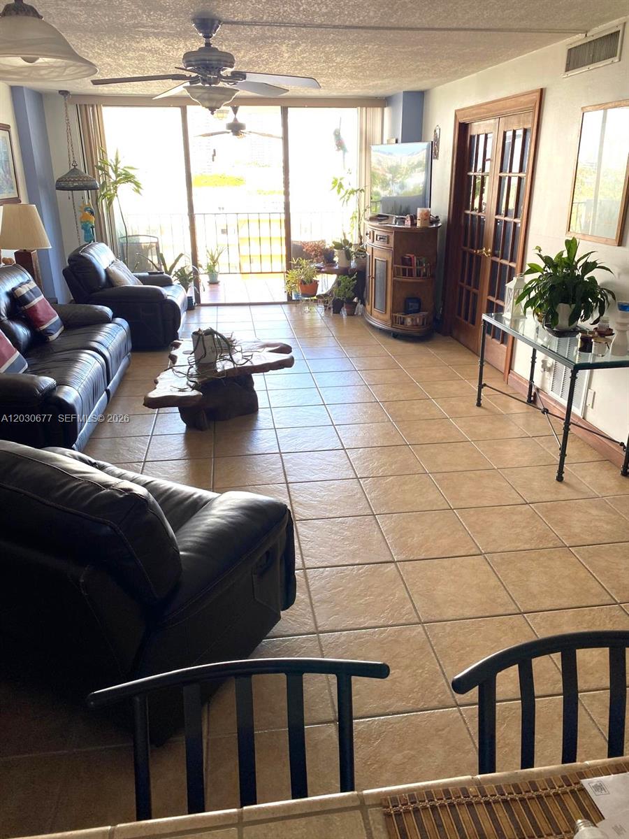 3545 NE 166th St #908, North Miami Beach FL 33160